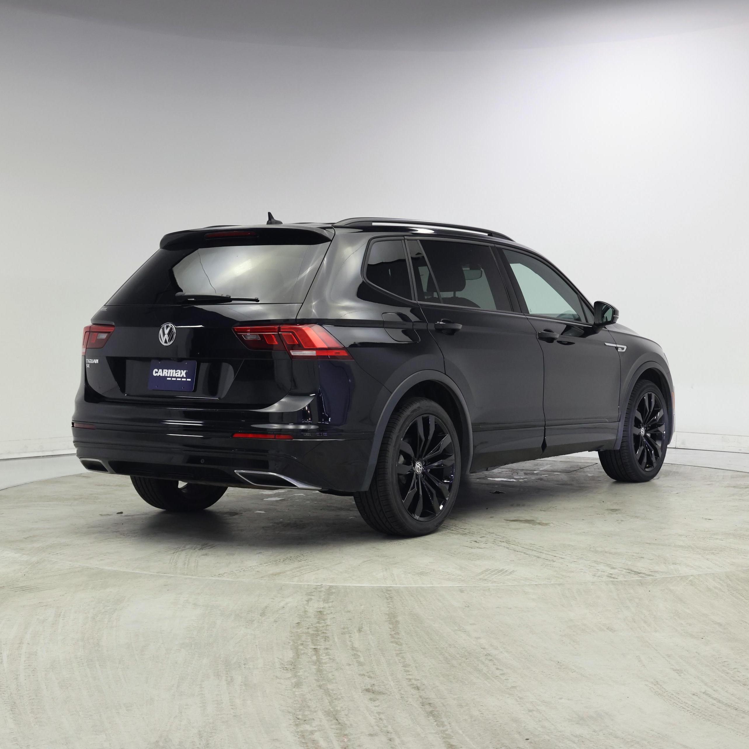 Thumbnail: 2021 Volkswagen Tiguan - 8