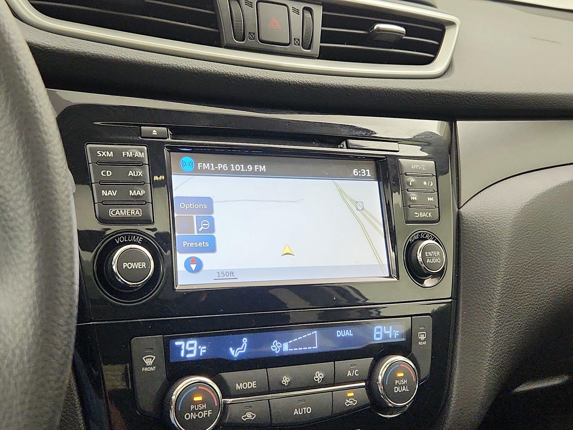 Thumbnail: 2015 Nissan Rogue - 14
