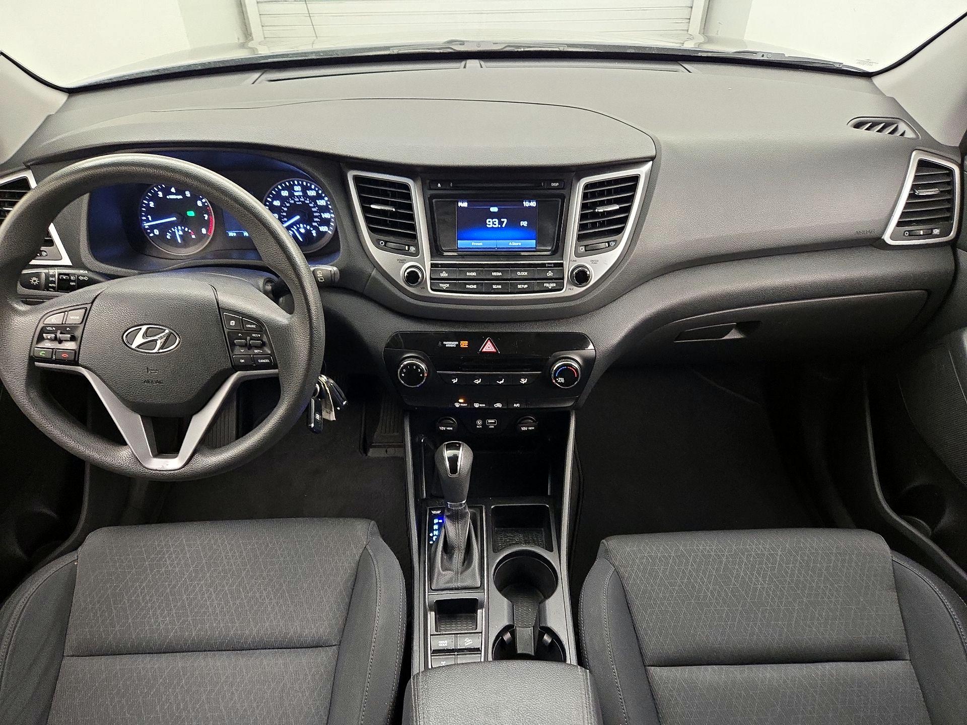 Thumbnail: 2017 Hyundai Tucson - 9