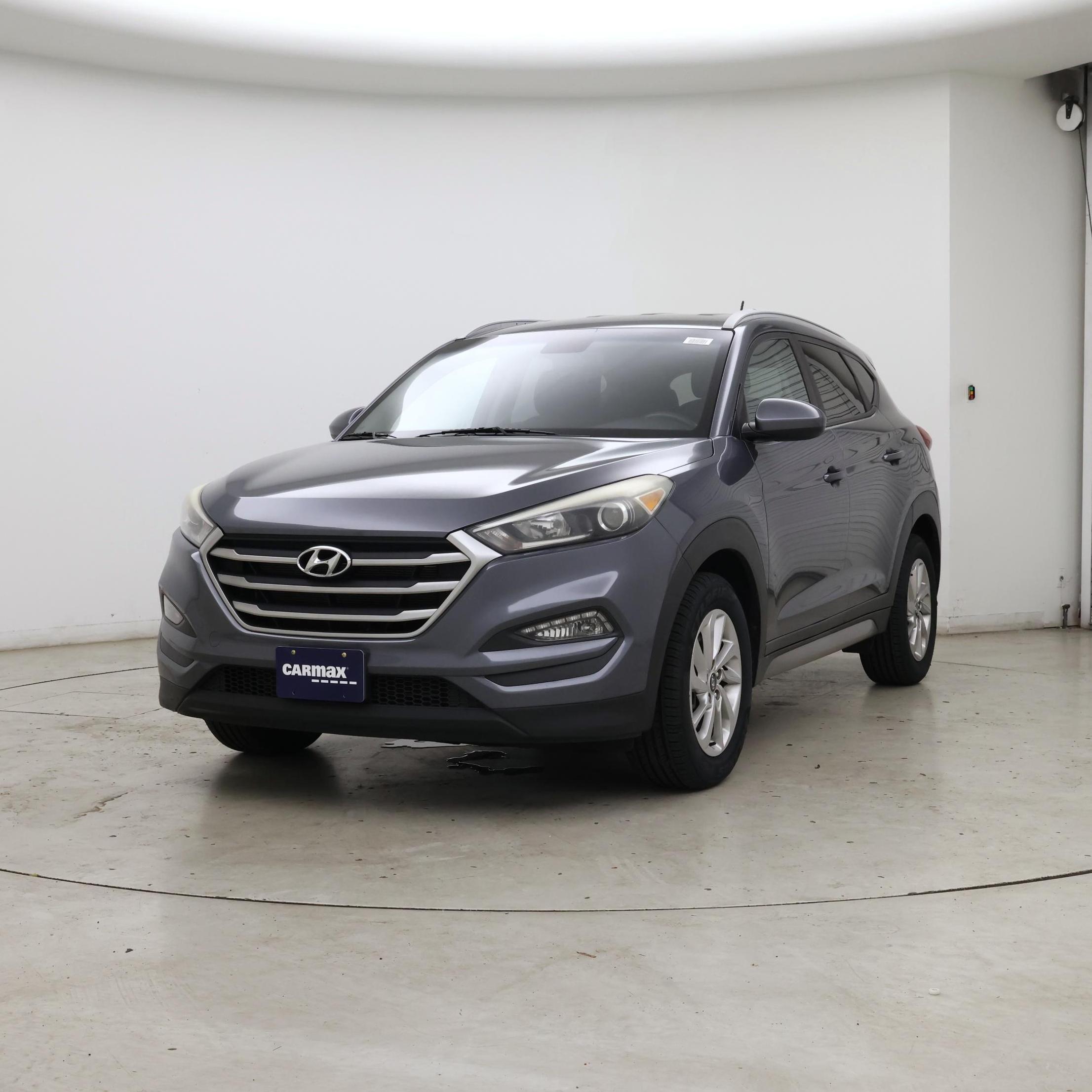 Thumbnail: 2017 Hyundai Tucson - 4