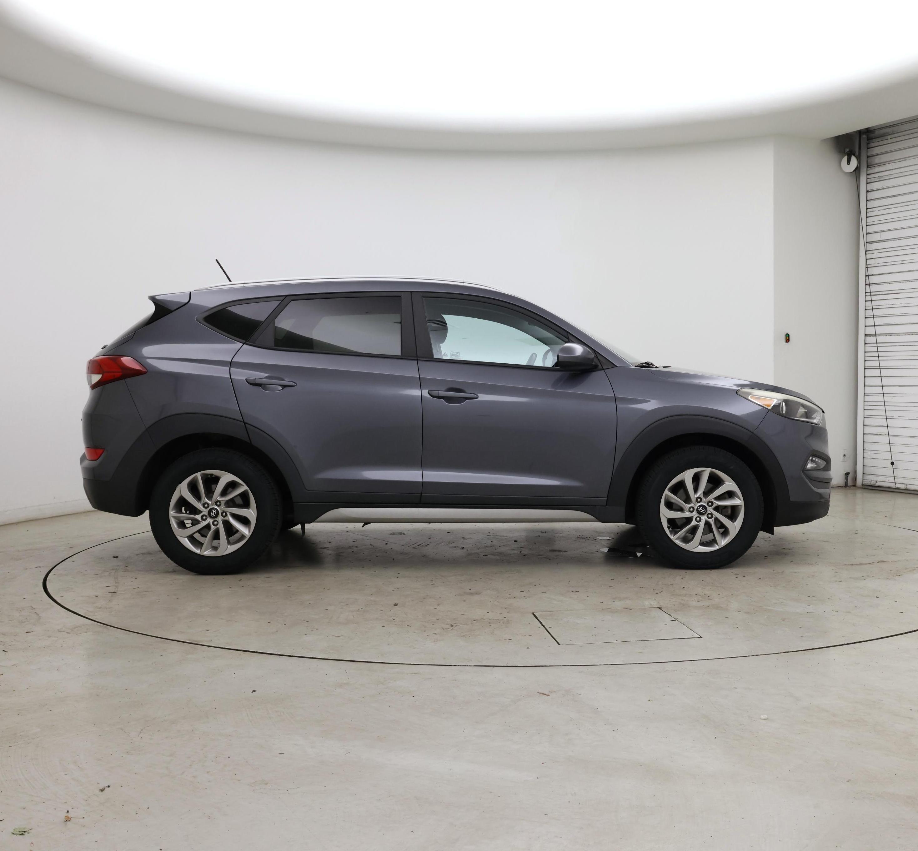Thumbnail: 2017 Hyundai Tucson - 7