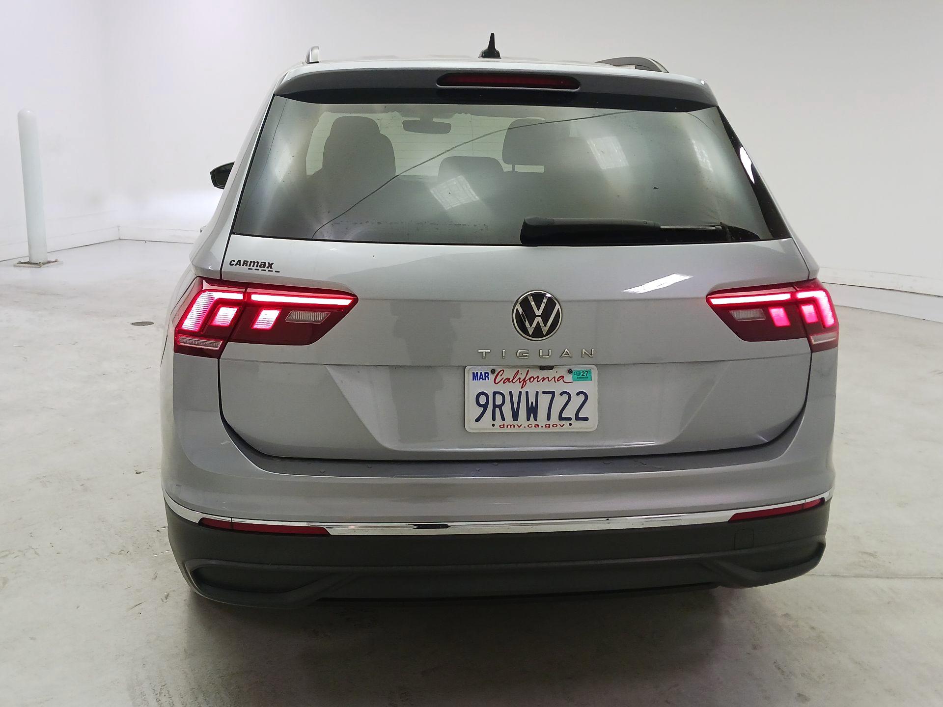 Thumbnail: 2023 Volkswagen Tiguan - 6