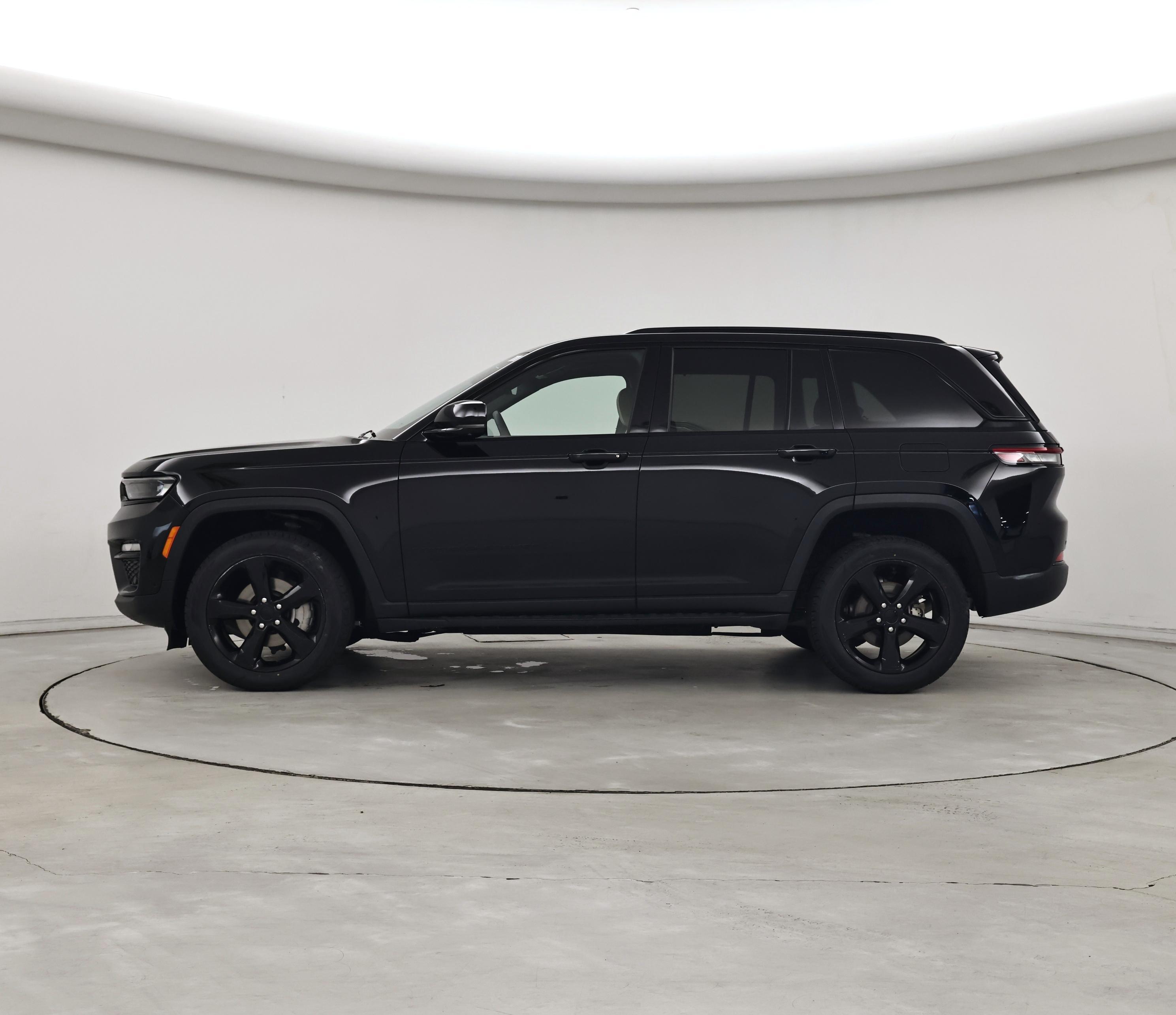 Thumbnail: 2023 Jeep Grand Cherokee - 3