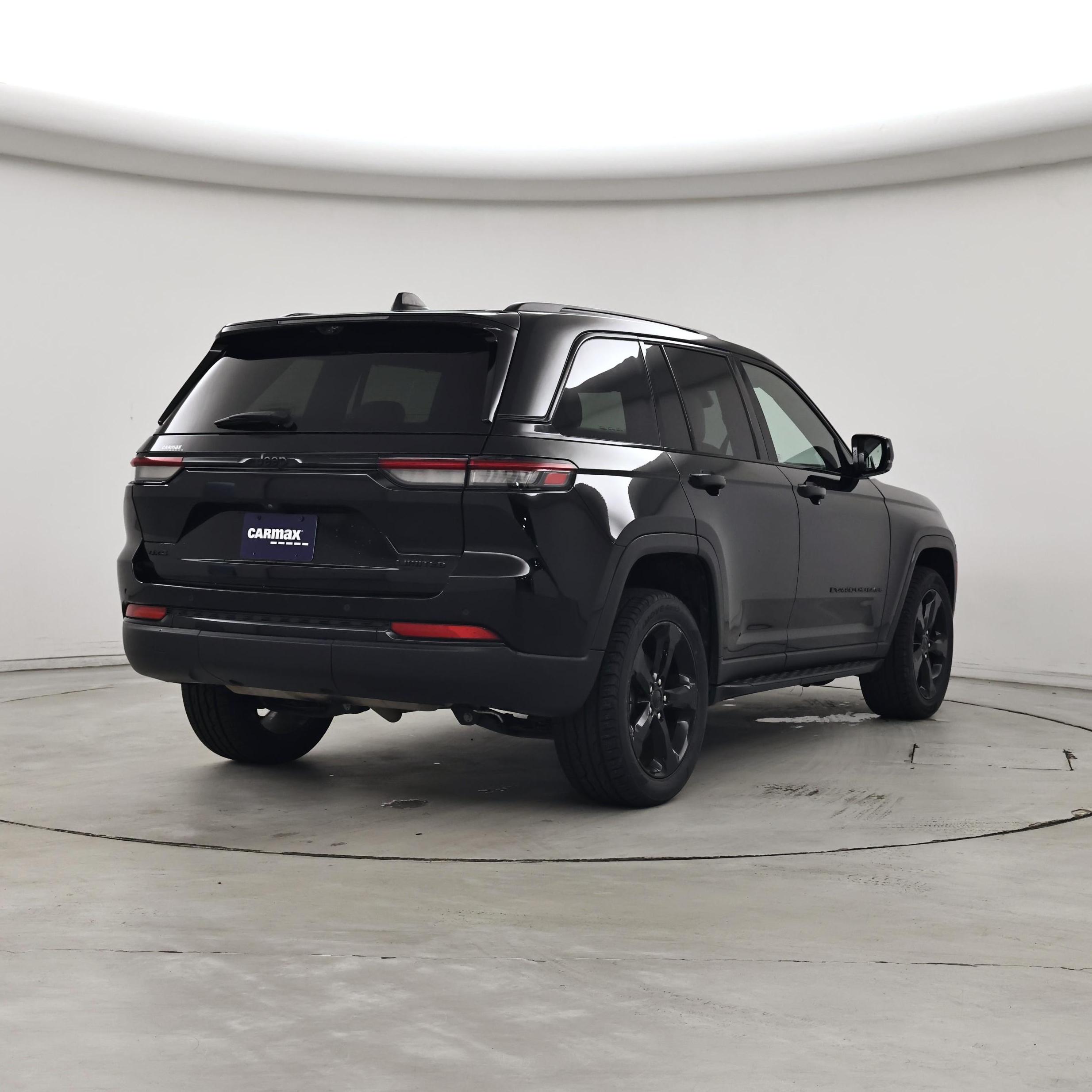 Thumbnail: 2023 Jeep Grand Cherokee - 8