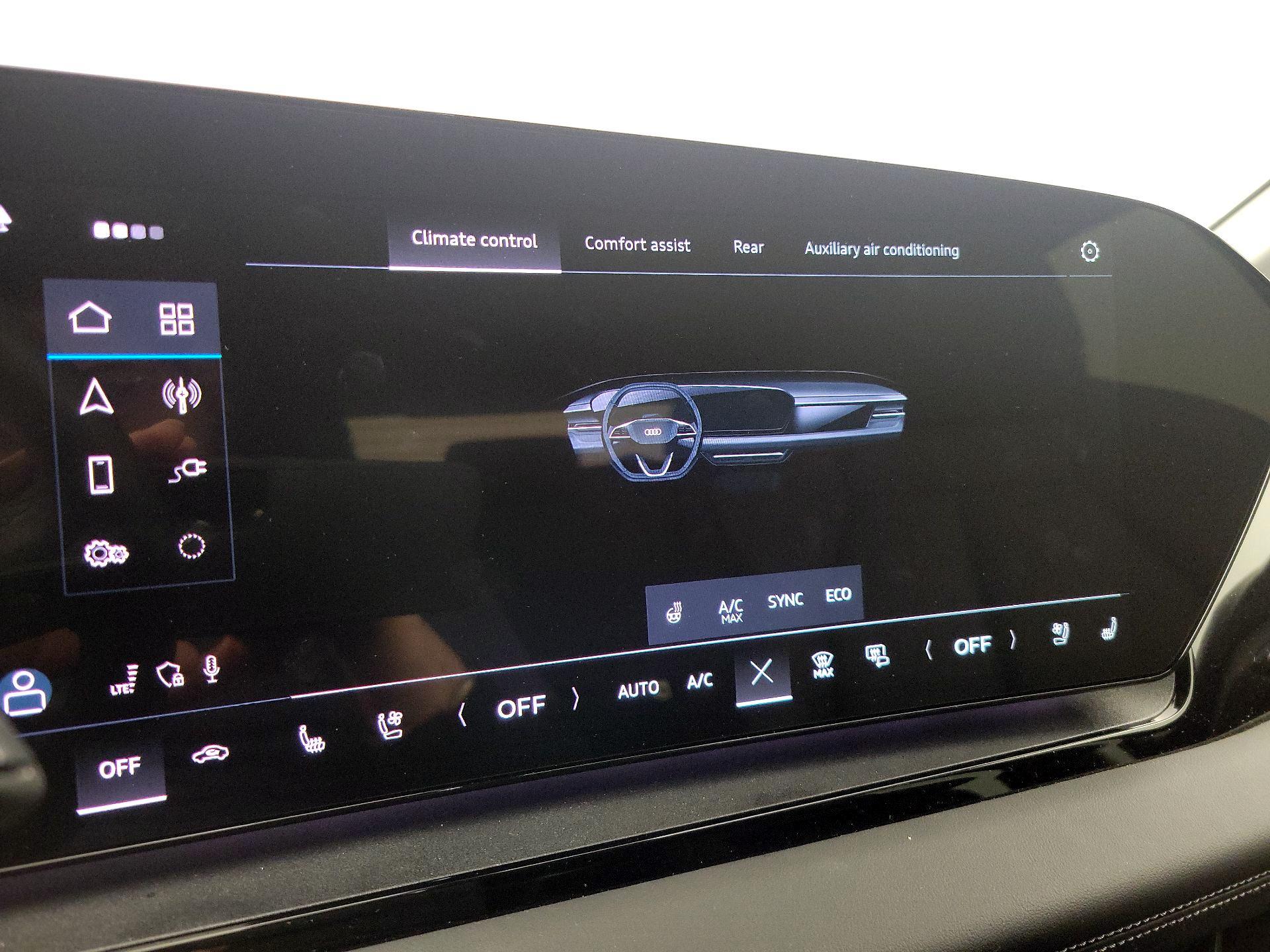 Thumbnail: 2025 Audi Q6 e-tron - 15