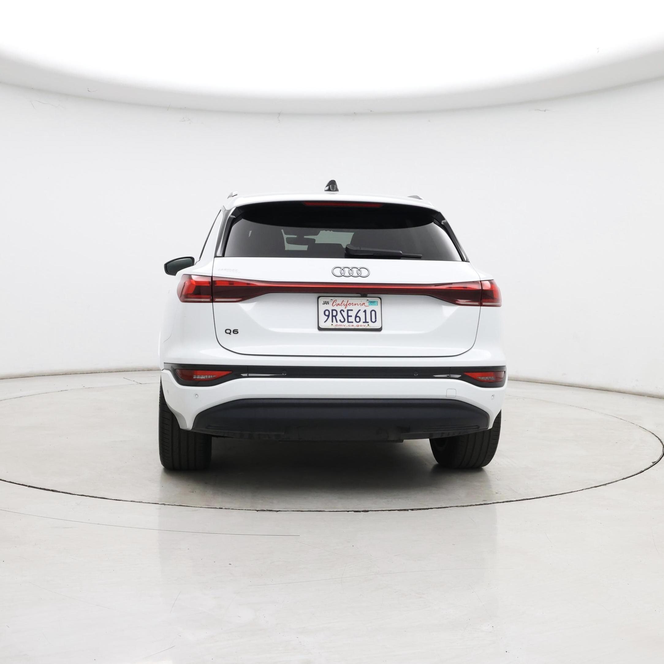 Thumbnail: 2025 Audi Q6 e-tron - 6