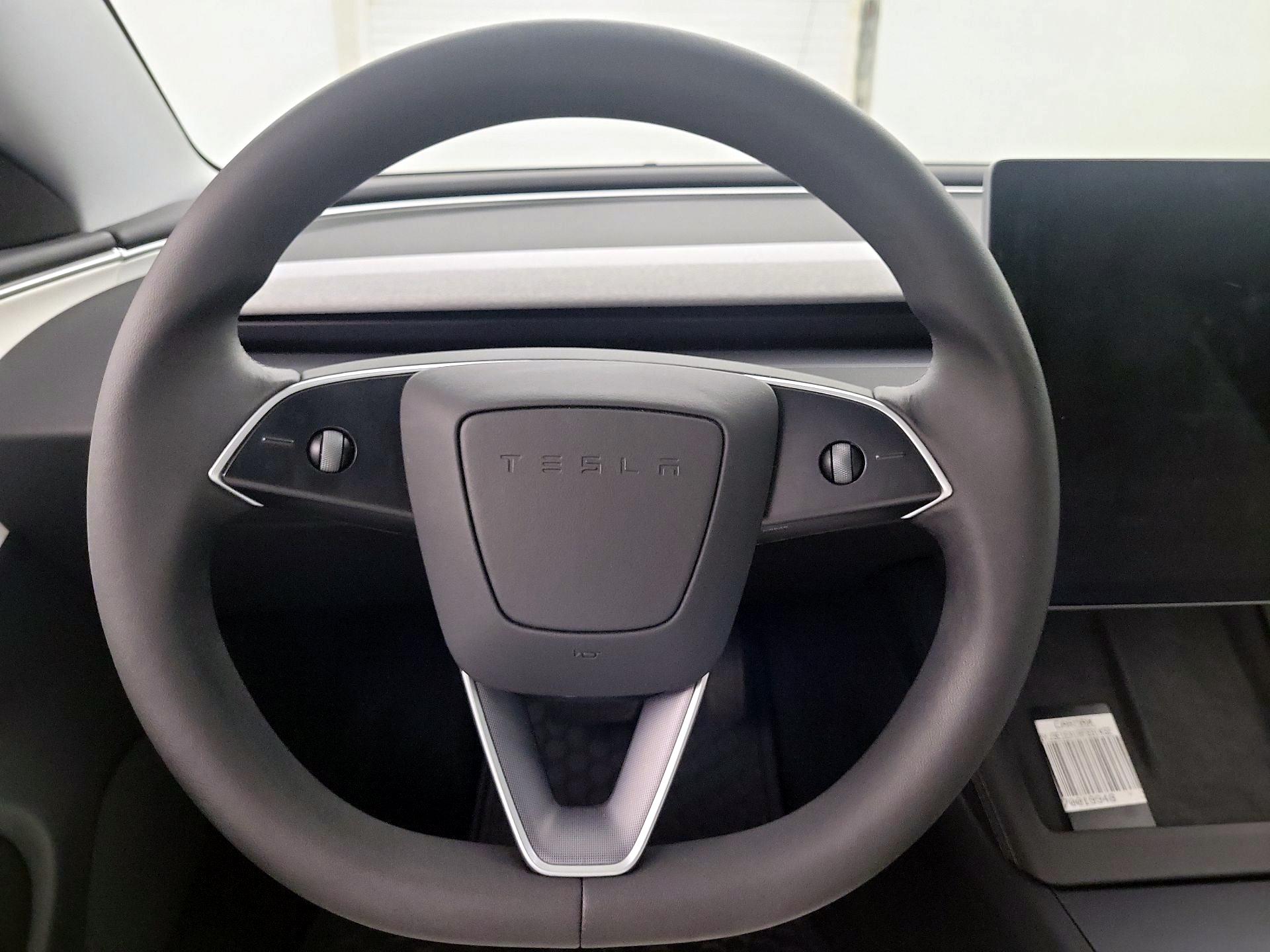 Thumbnail: 2024 Tesla Model 3 - 10