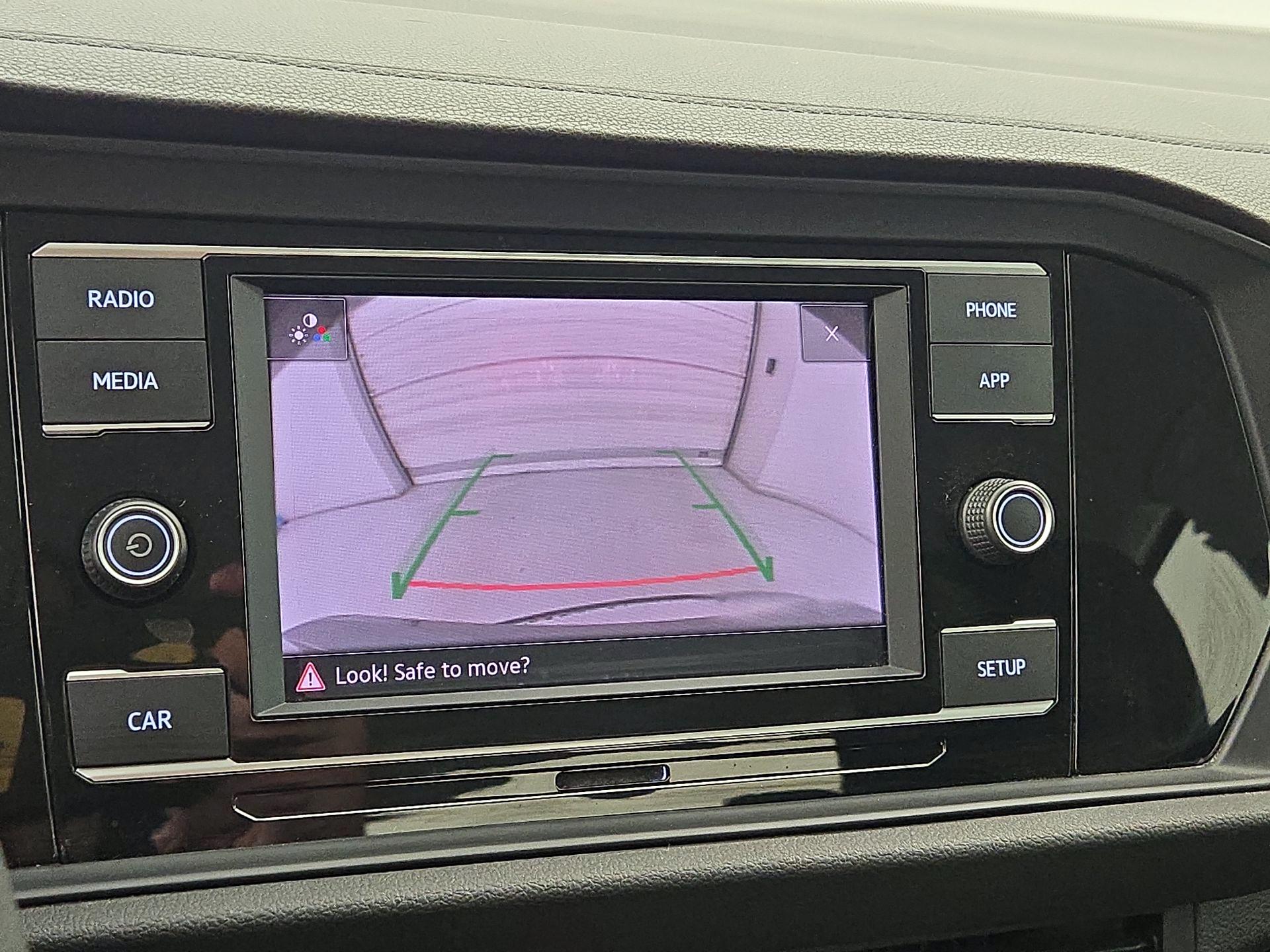 Thumbnail: 2019 Volkswagen Jetta - 14