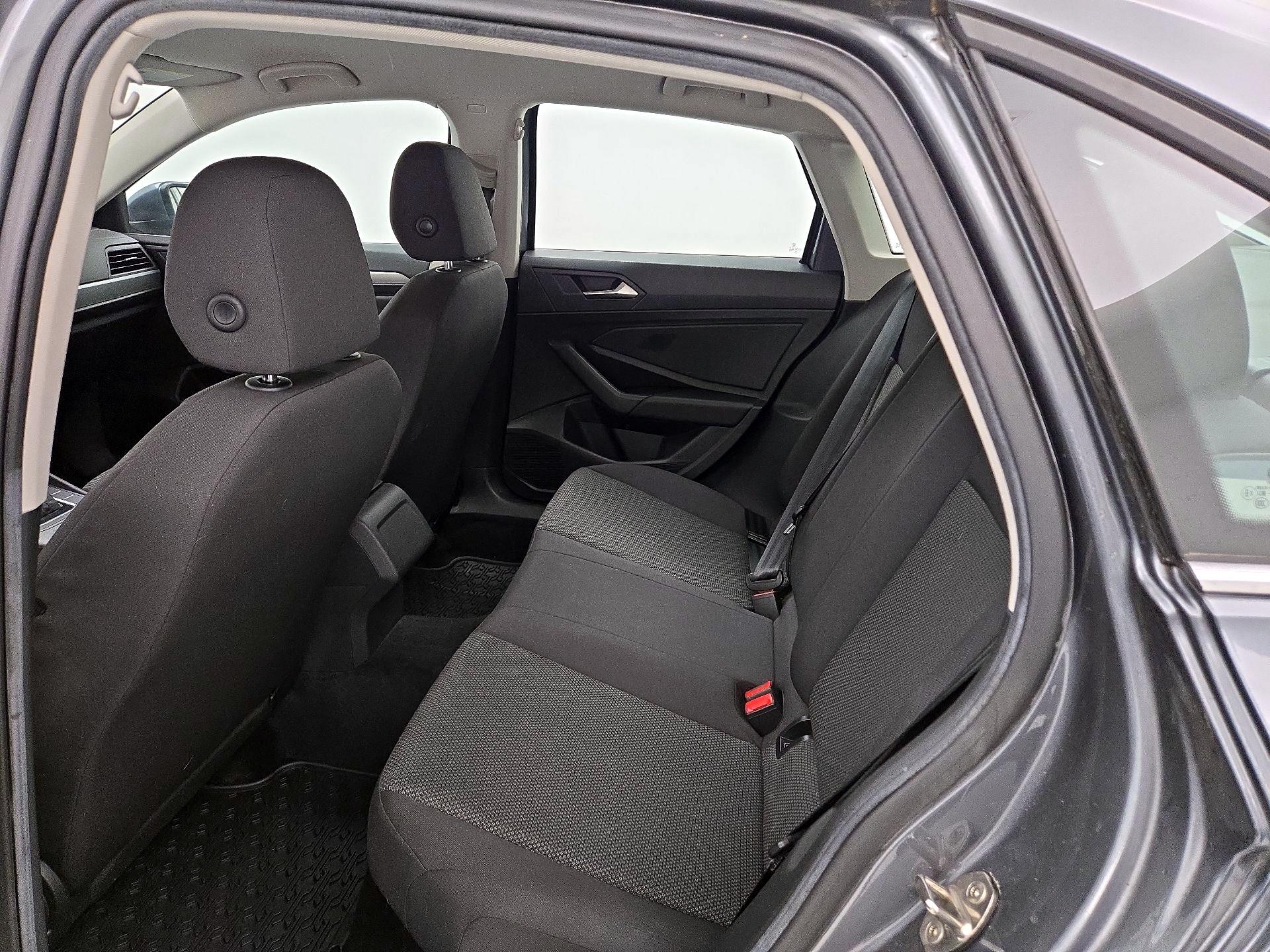 Thumbnail: 2019 Volkswagen Jetta - 19