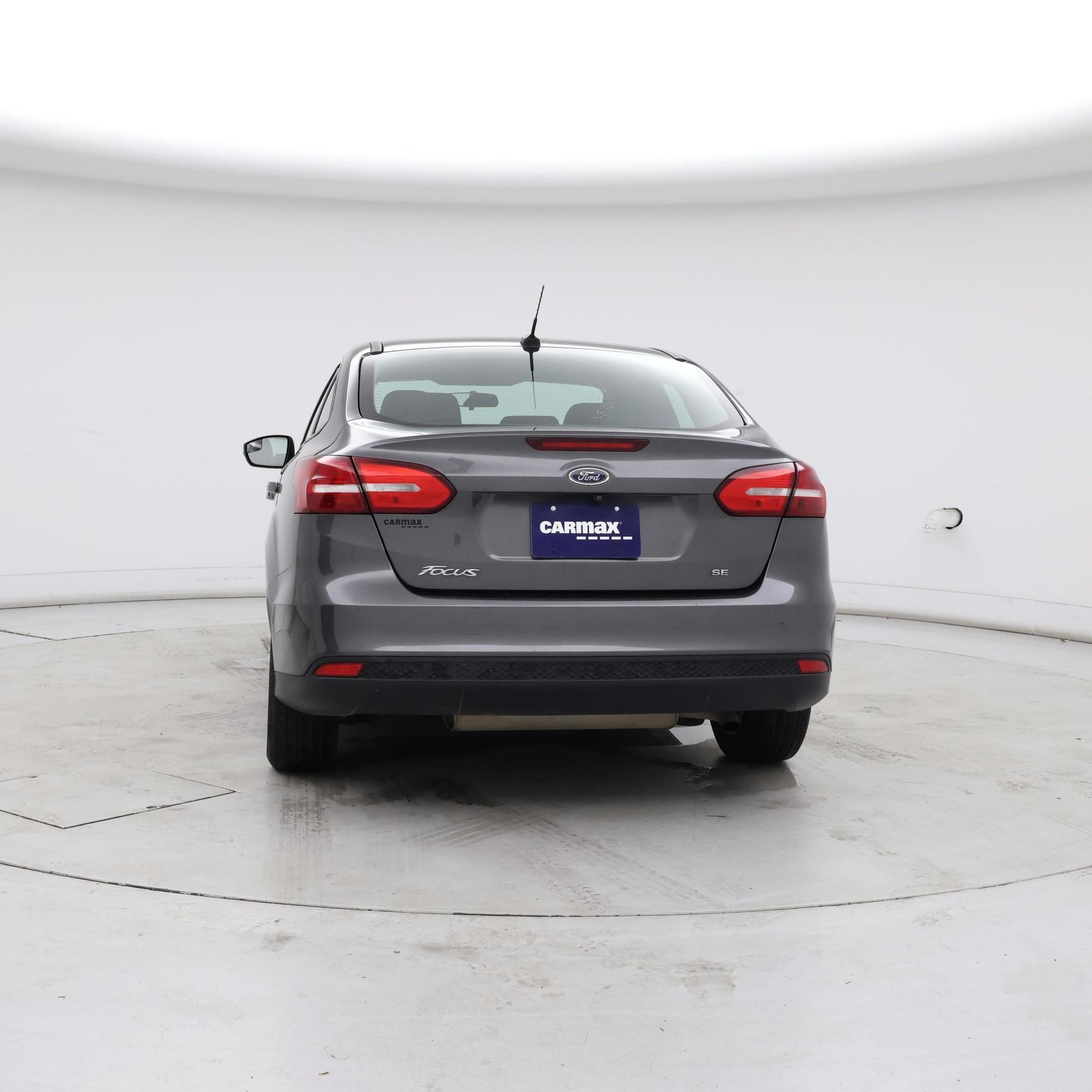Thumbnail: 2017 Ford Focus - 6