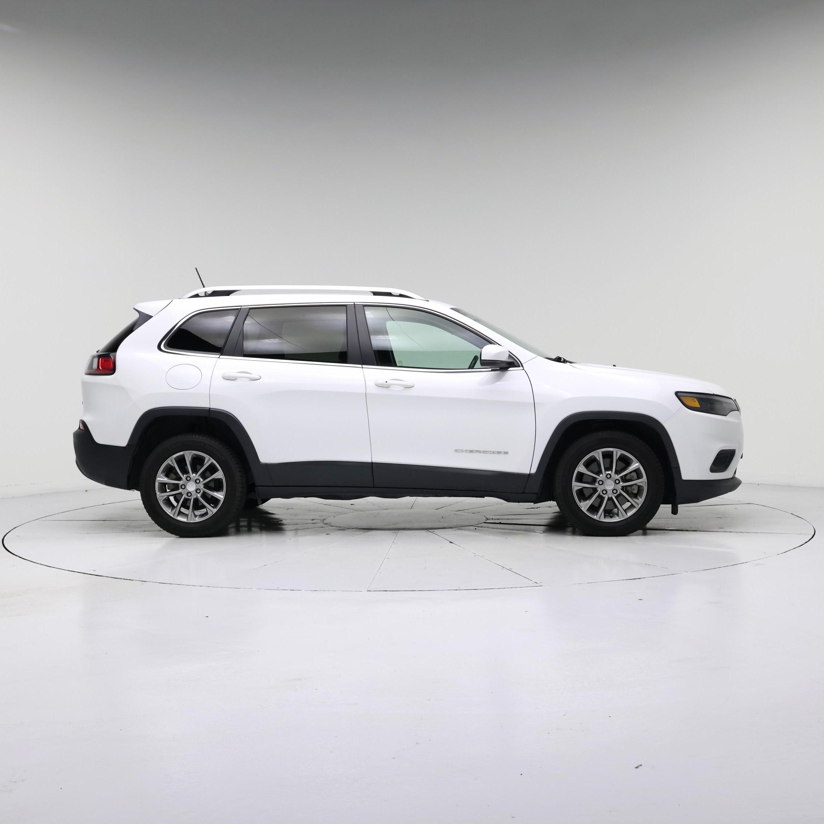 Thumbnail: 2019 Jeep Cherokee - 7