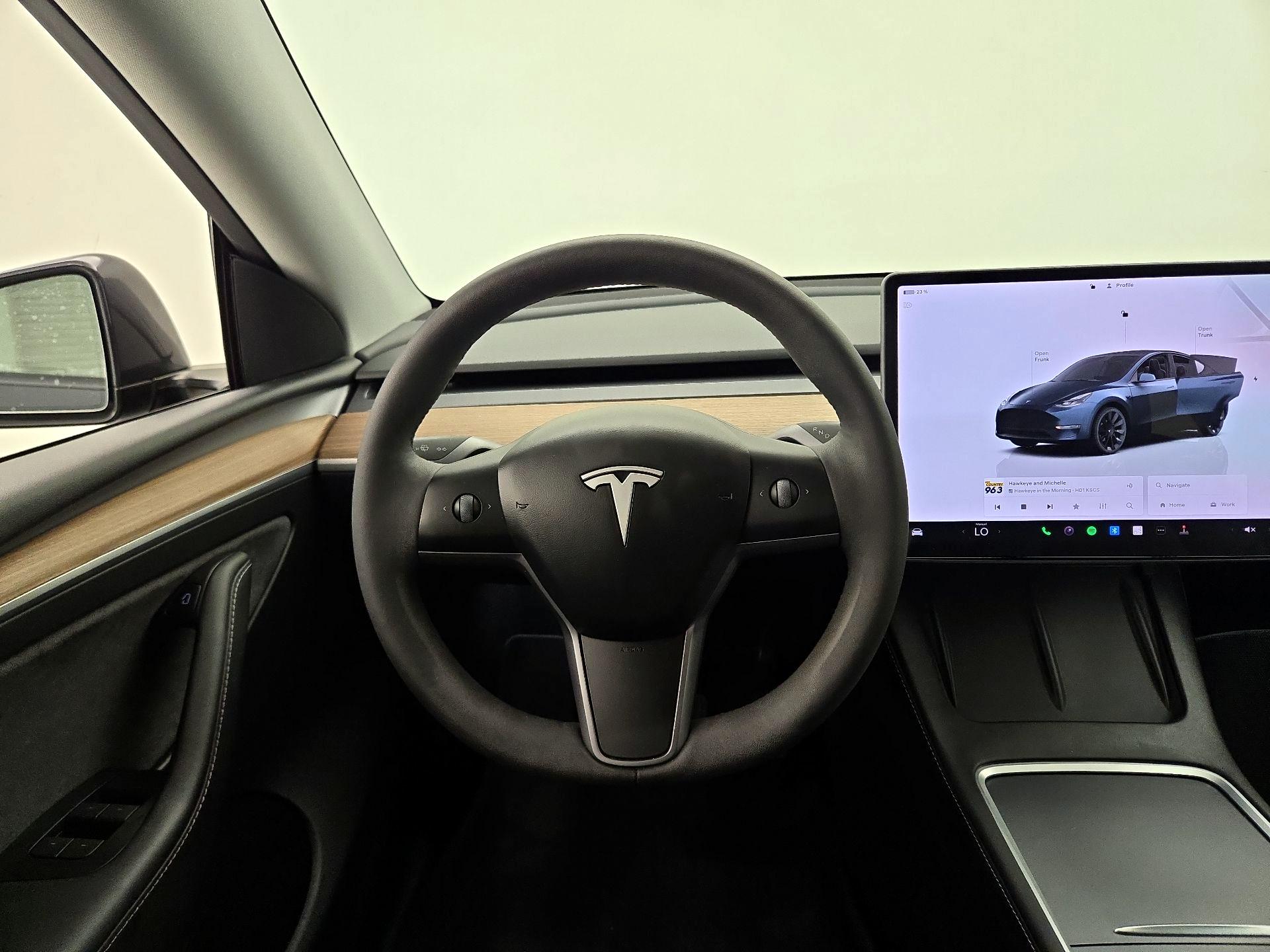 Thumbnail: 2024 Tesla Model Y - 10
