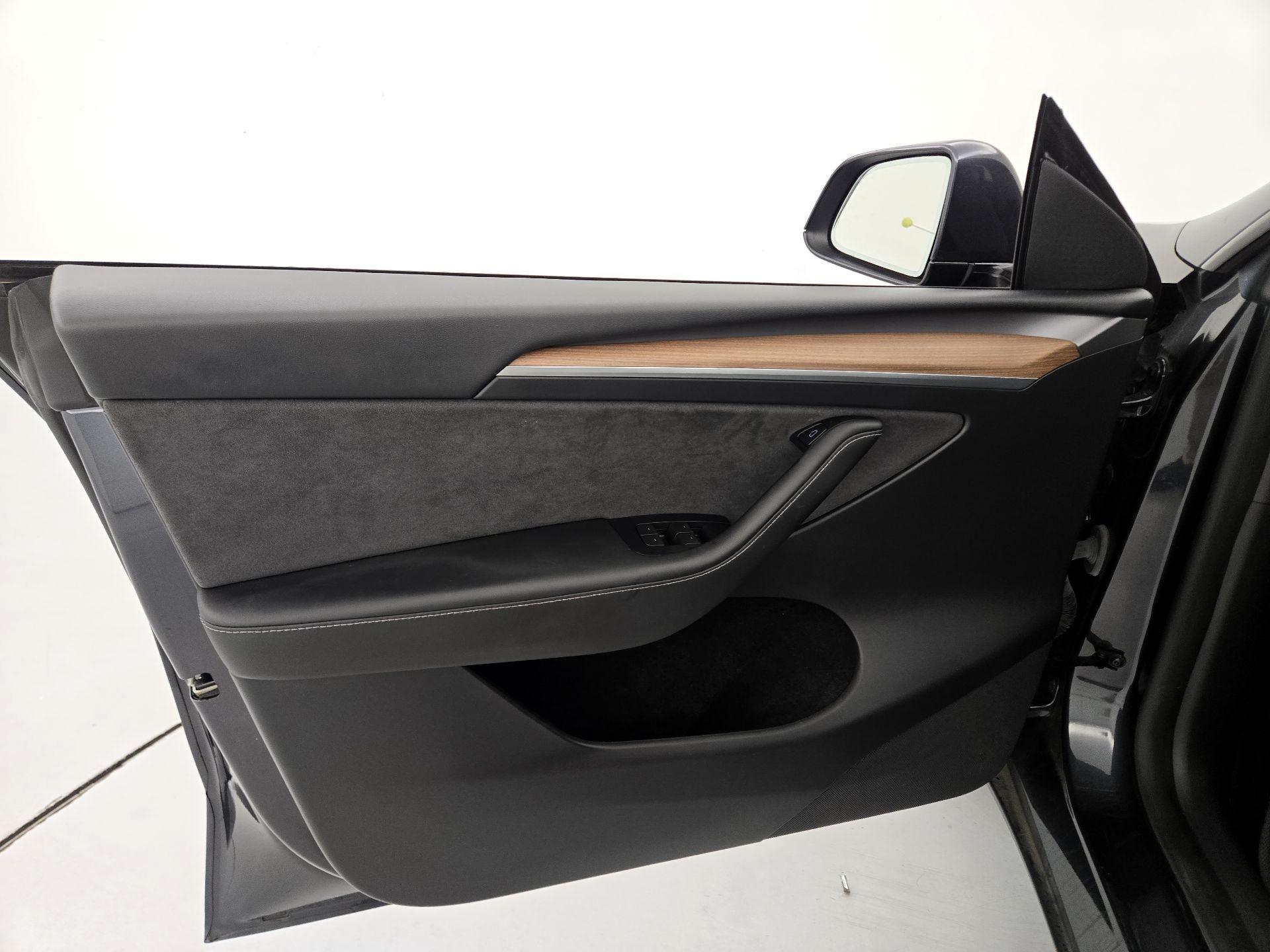 Thumbnail: 2024 Tesla Model Y - 12