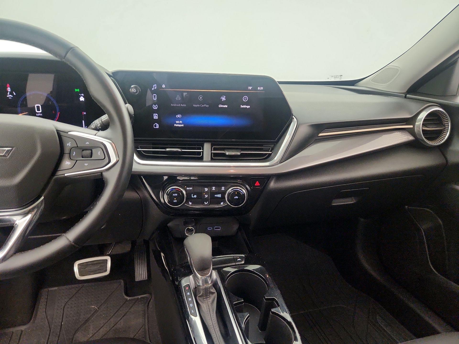 Thumbnail: 2024 Chevrolet Trax - 9