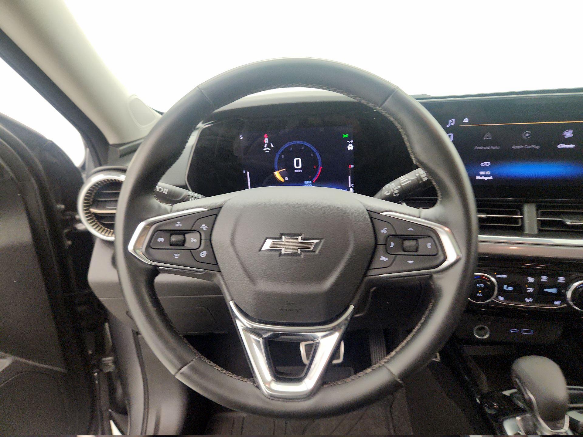 Thumbnail: 2024 Chevrolet Trax - 10