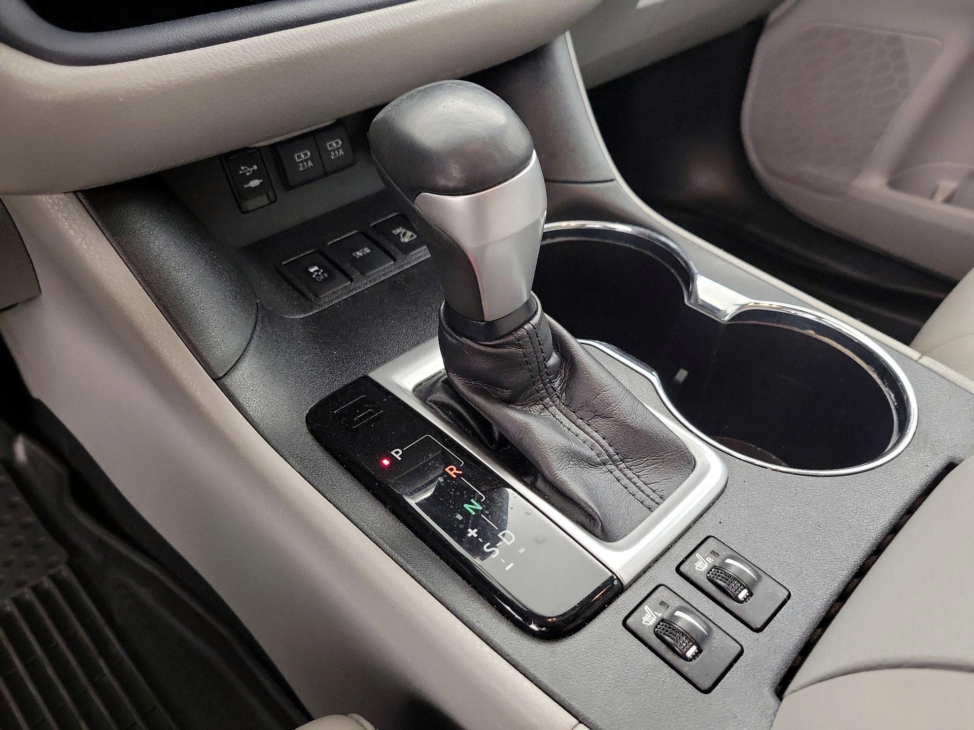 Thumbnail: 2018 Toyota Highlander - 17