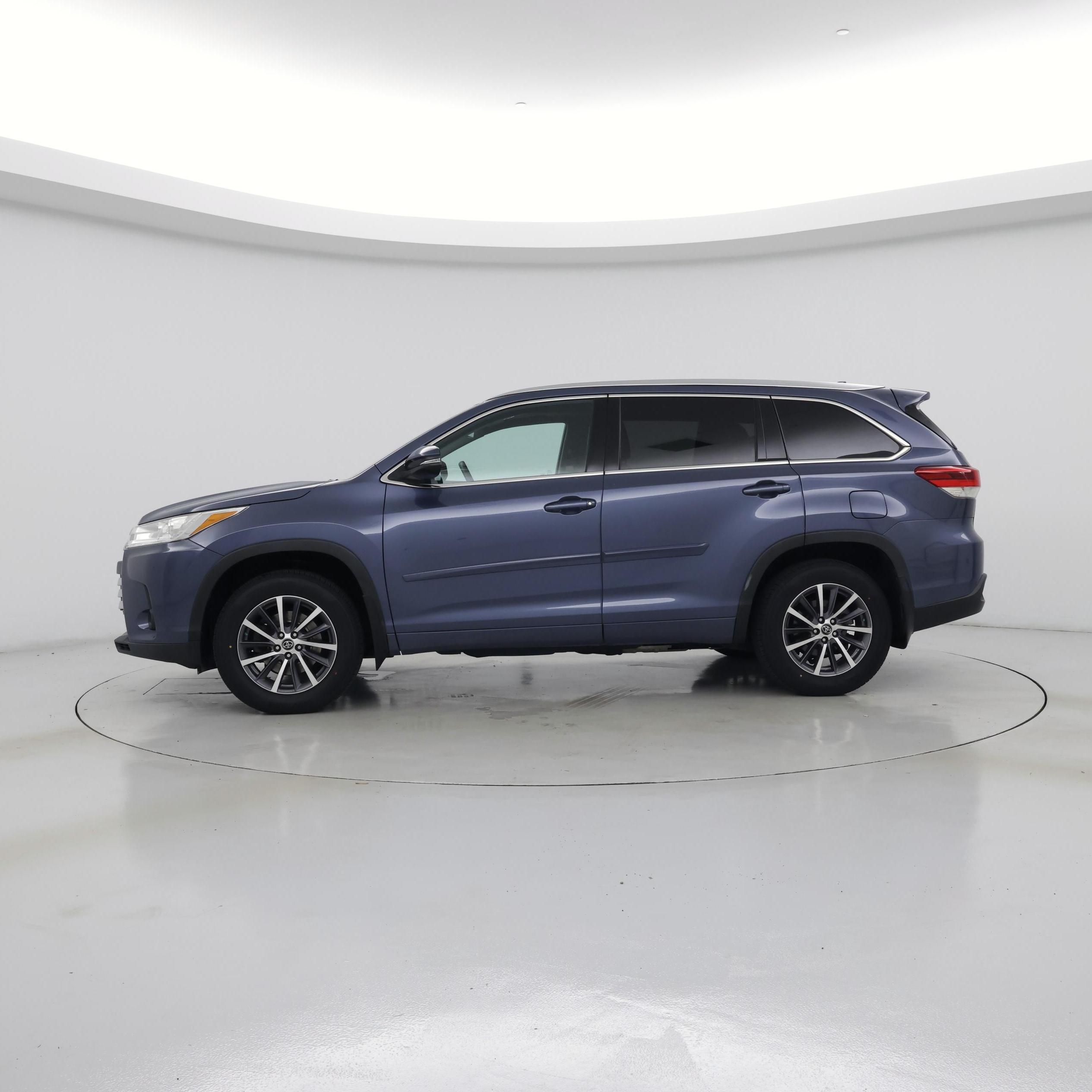 Thumbnail: 2018 Toyota Highlander - 3