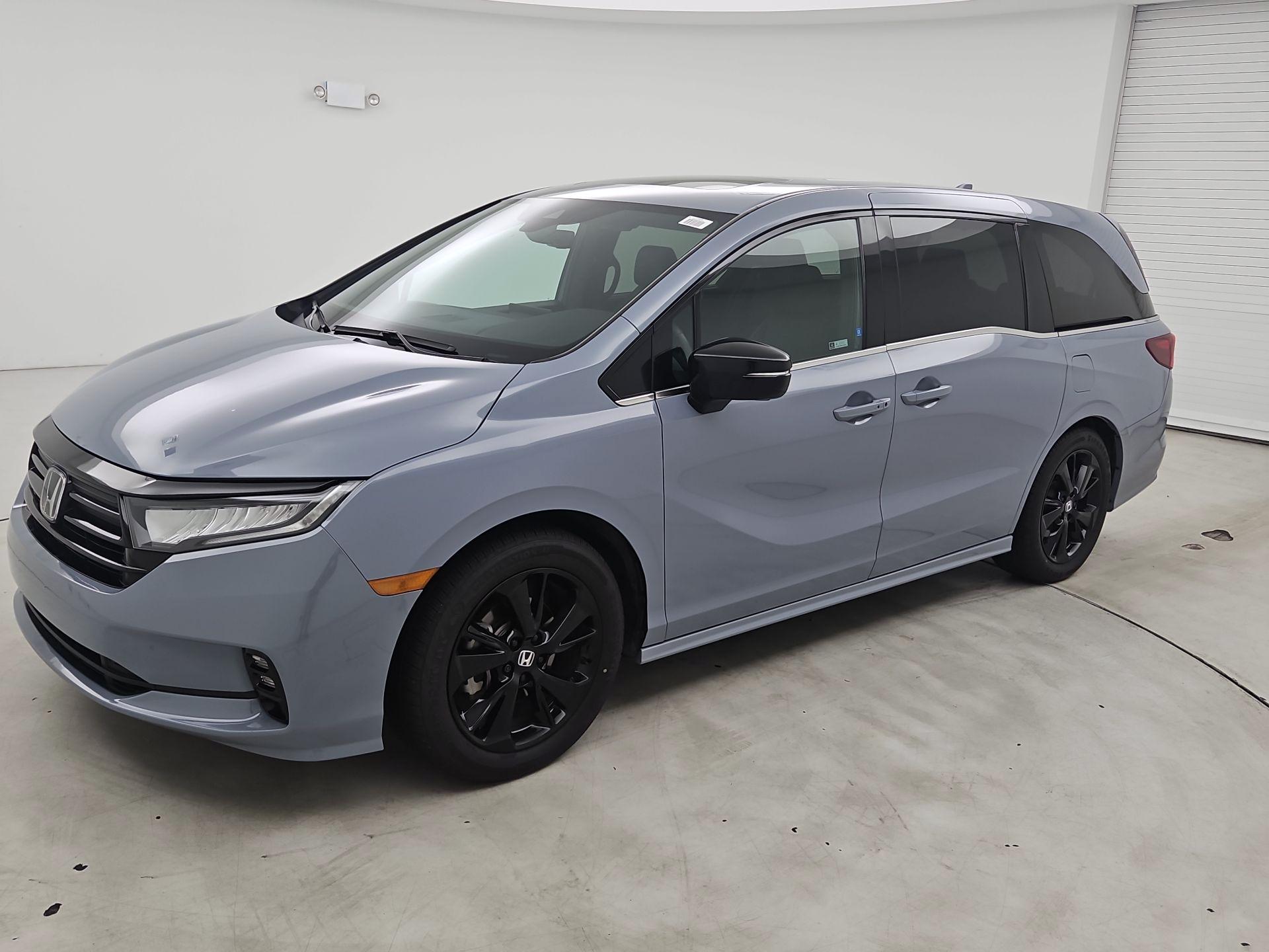 Thumbnail: 2023 Honda Odyssey - 3