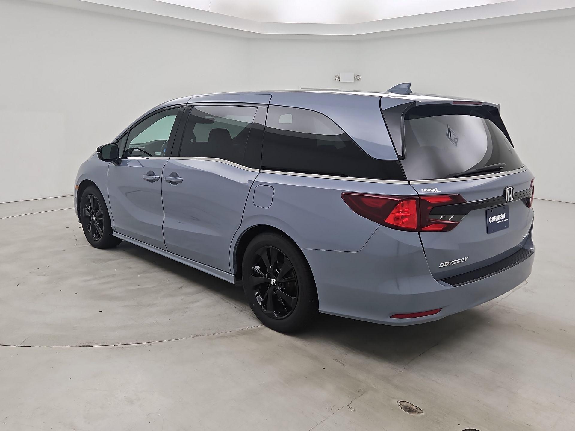 Thumbnail: 2023 Honda Odyssey - 7
