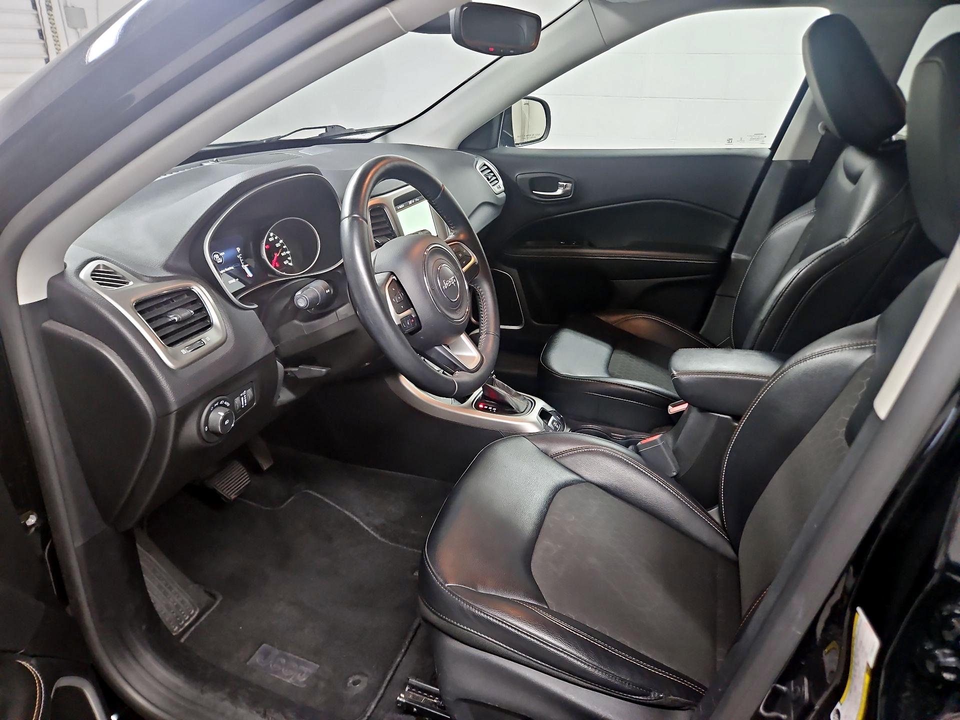 Thumbnail: 2017 Jeep Compass - 11