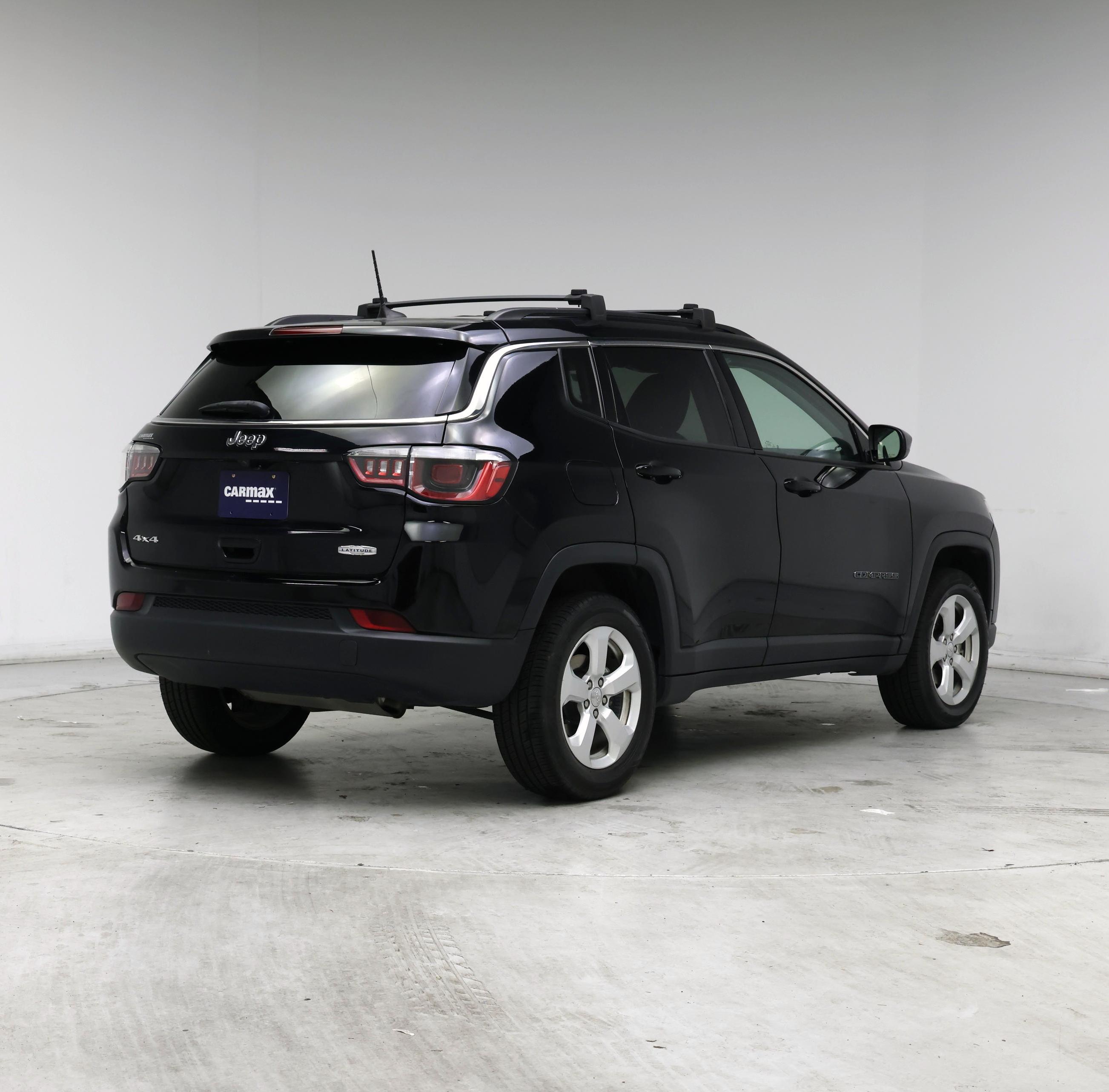 Thumbnail: 2017 Jeep Compass - 8