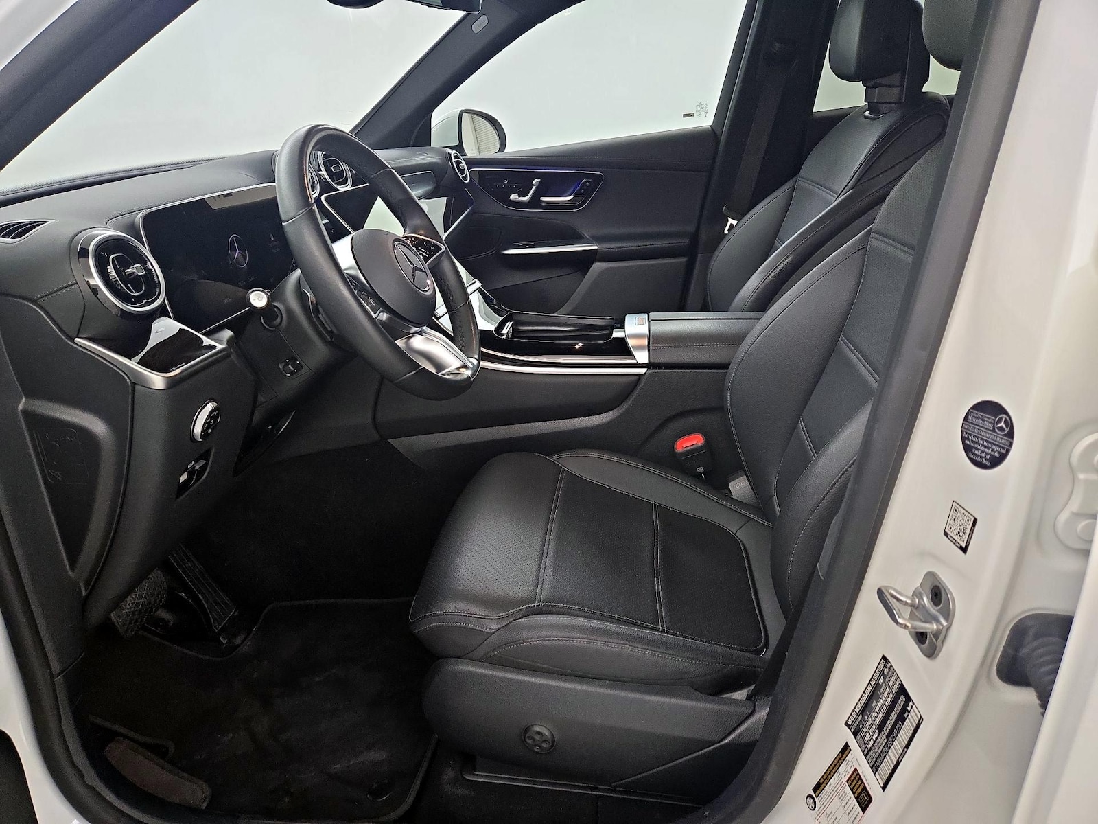 2025 Mercedes-Benz GLC Base - Photo 12