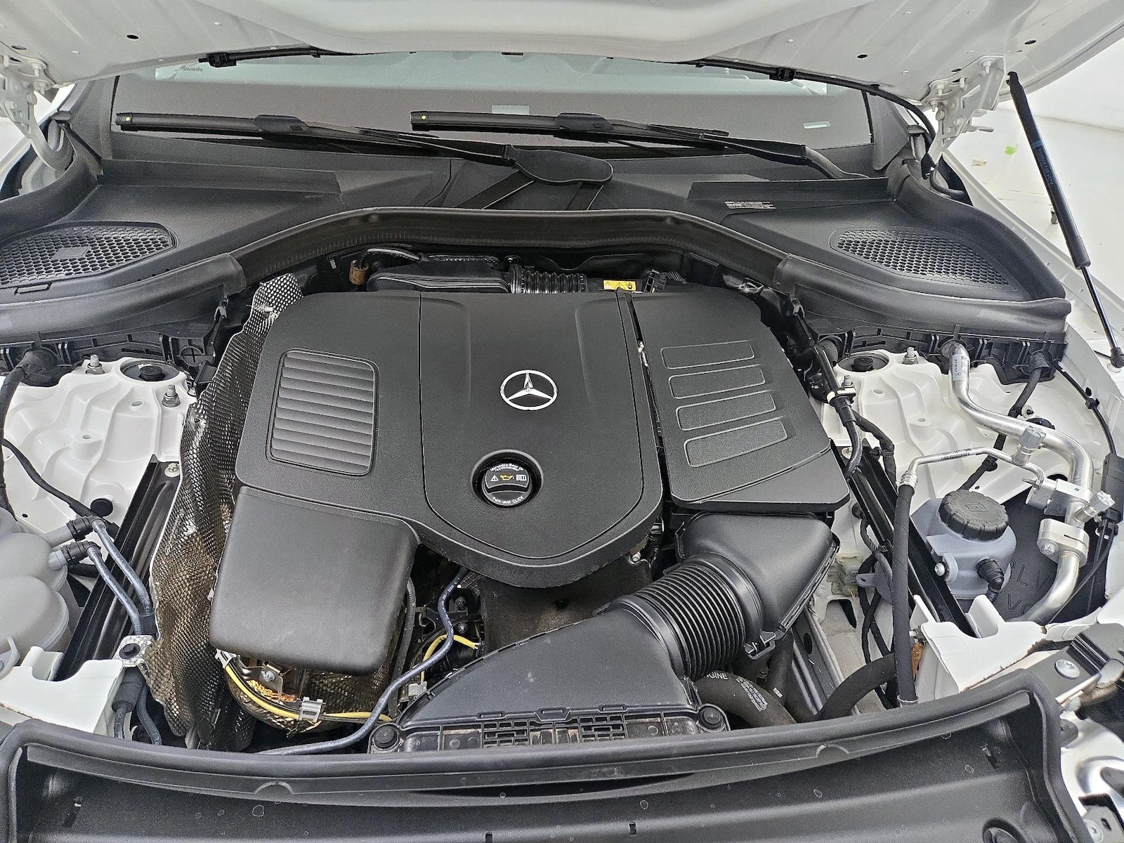 2025 Mercedes-Benz GLC Base - Photo 23