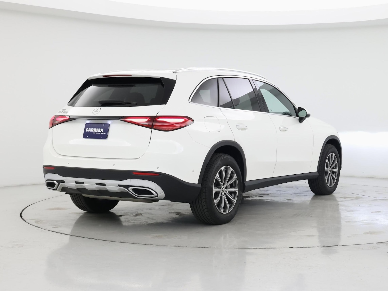 2025 Mercedes-Benz GLC Base - Photo 9
