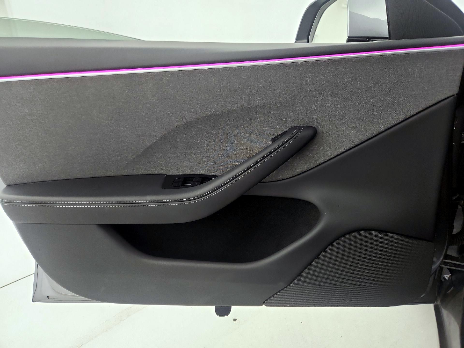 Thumbnail: 2025 Tesla Model 3 - 12