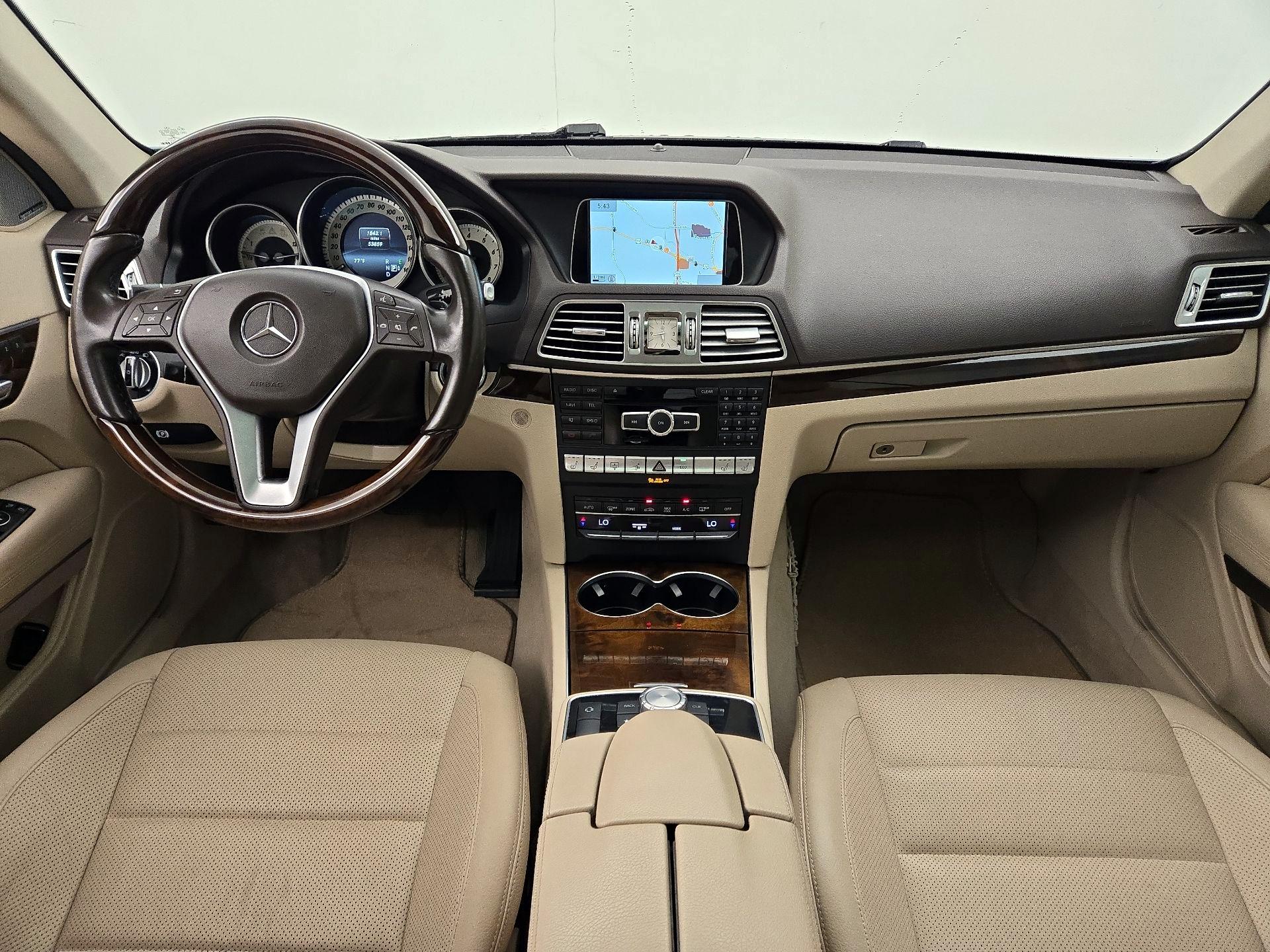 Thumbnail: 2015 Mercedes-Benz E-Class - 9