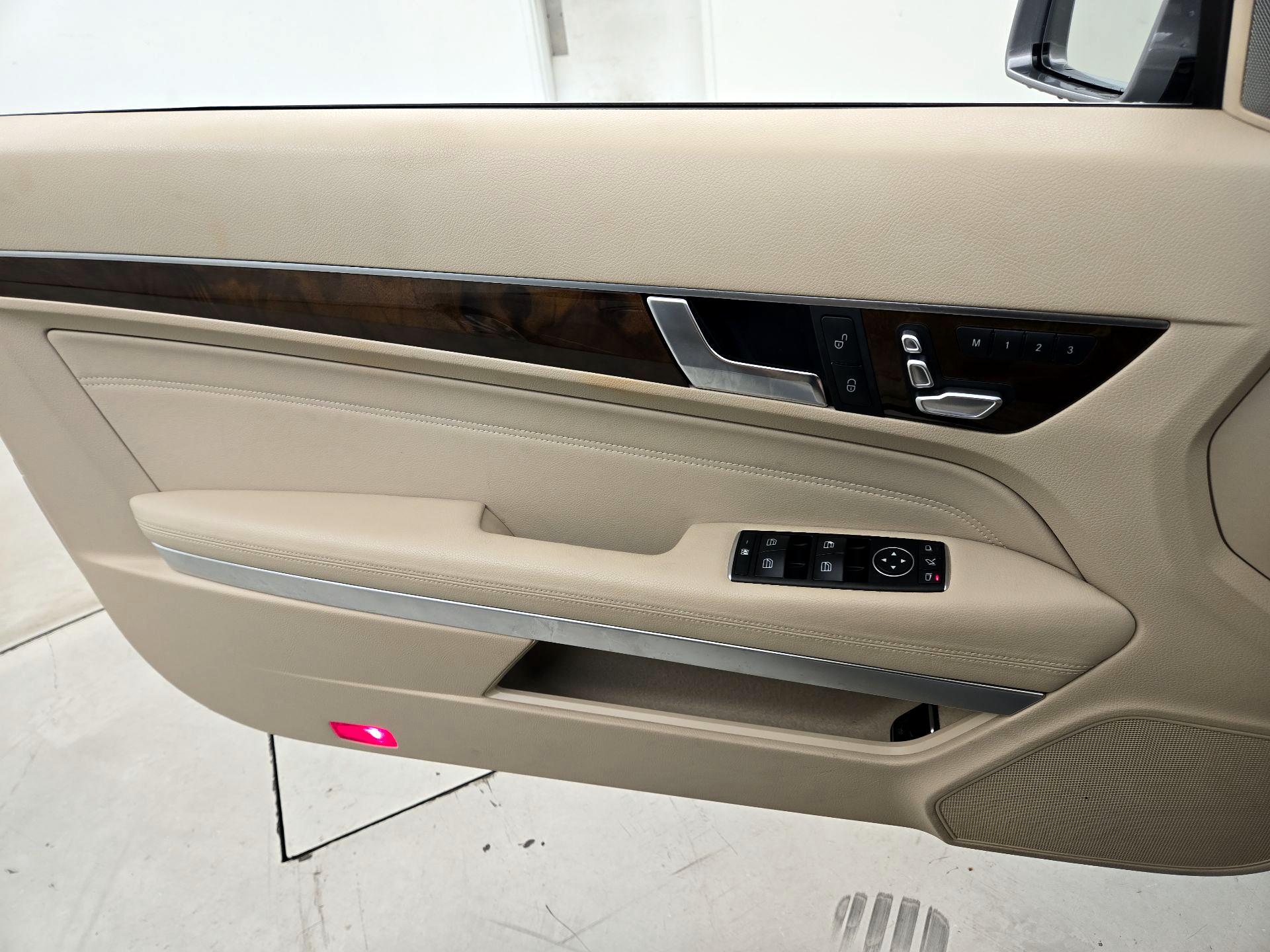 Thumbnail: 2015 Mercedes-Benz E-Class - 12