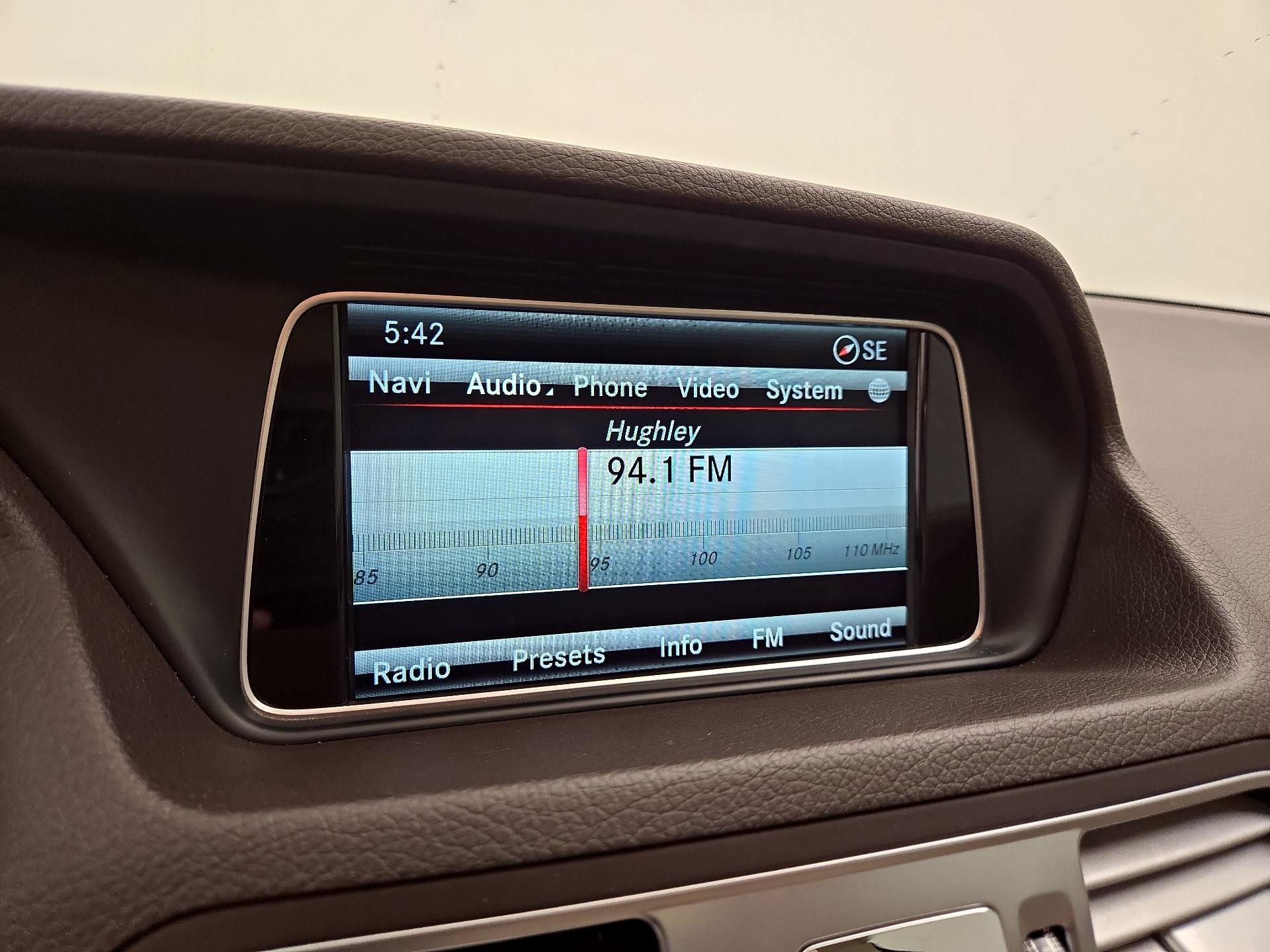 Thumbnail: 2015 Mercedes-Benz E-Class - 16