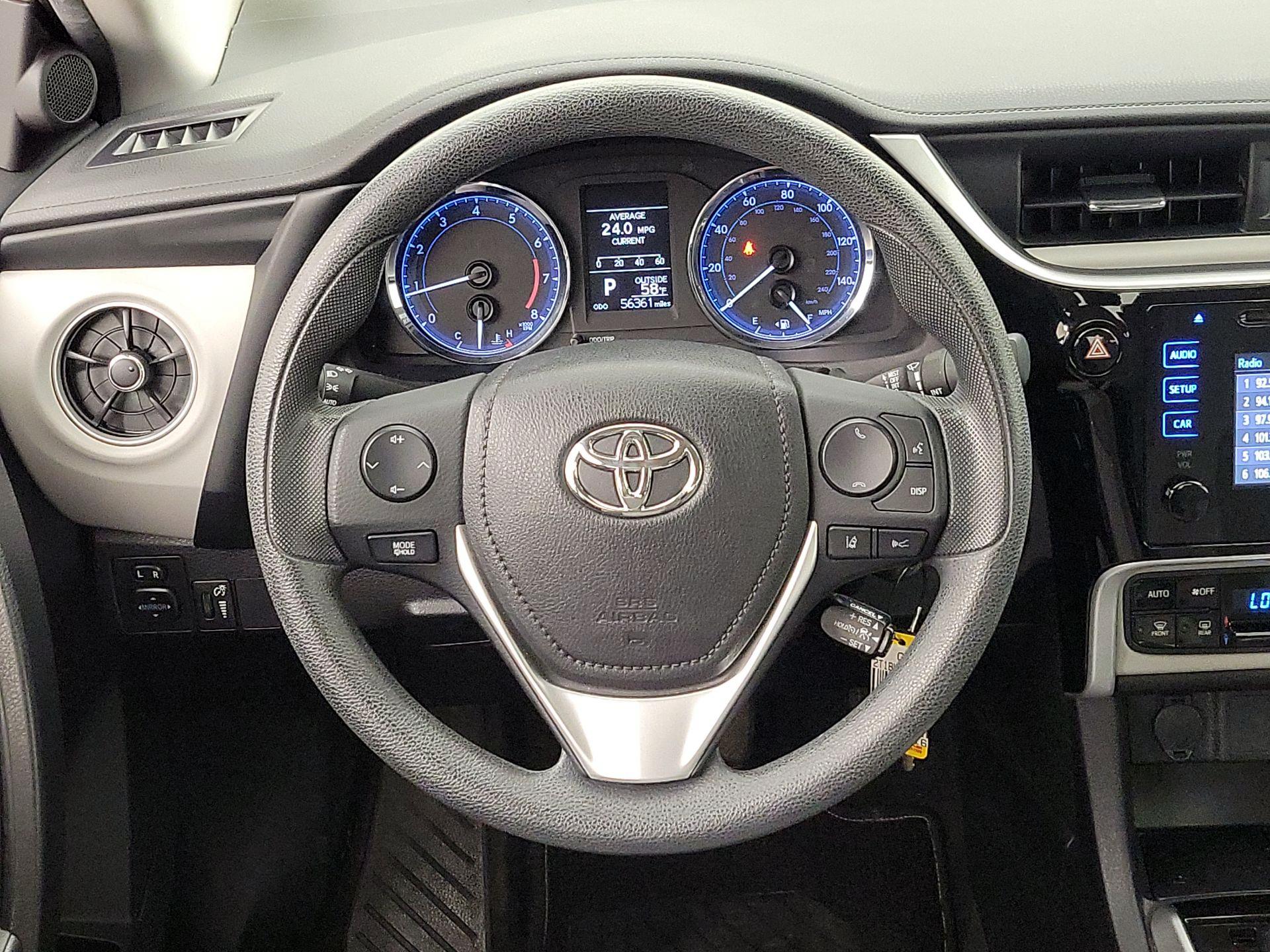 Thumbnail: 2017 Toyota Corolla - 10