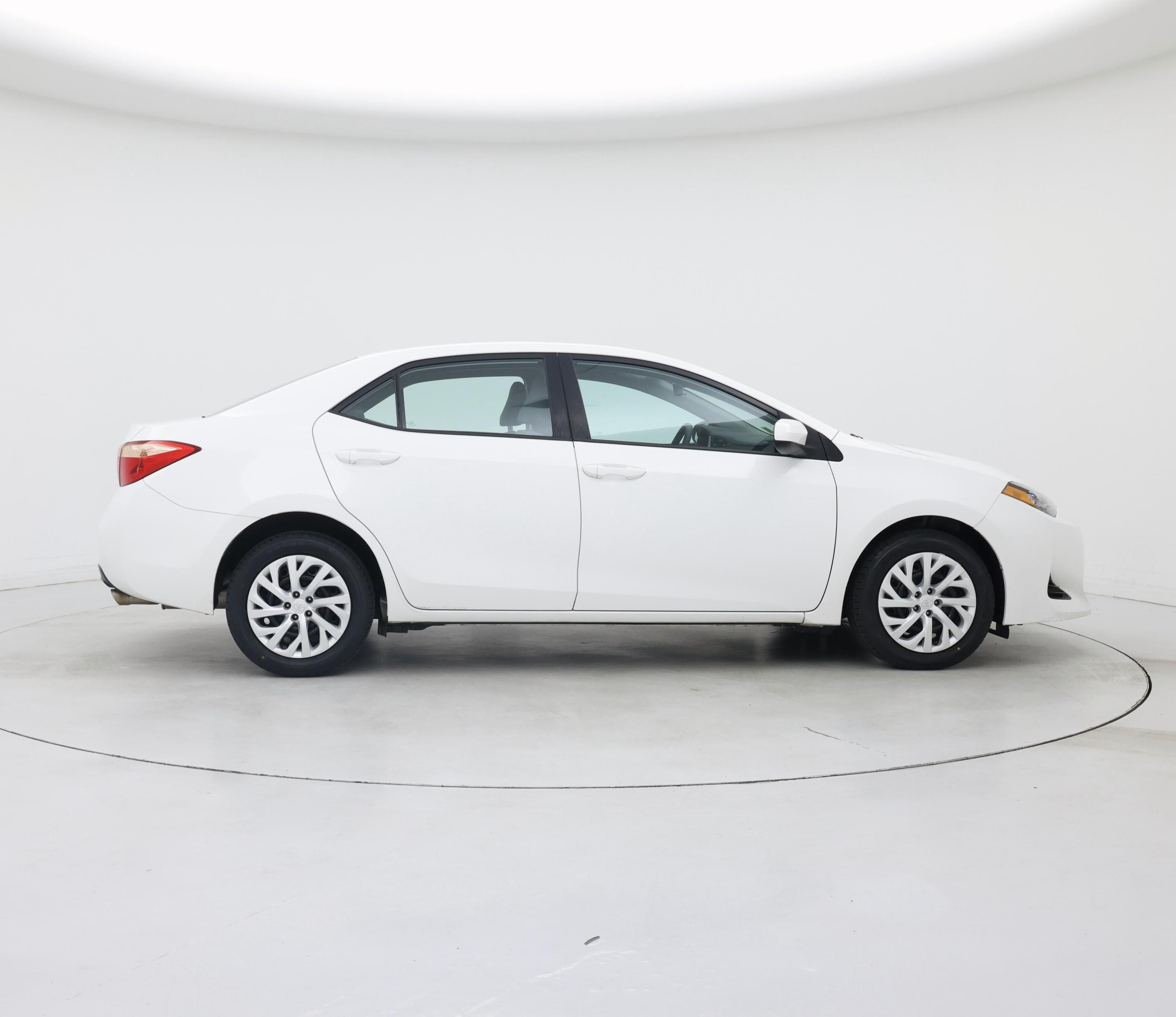 Thumbnail: 2017 Toyota Corolla - 7