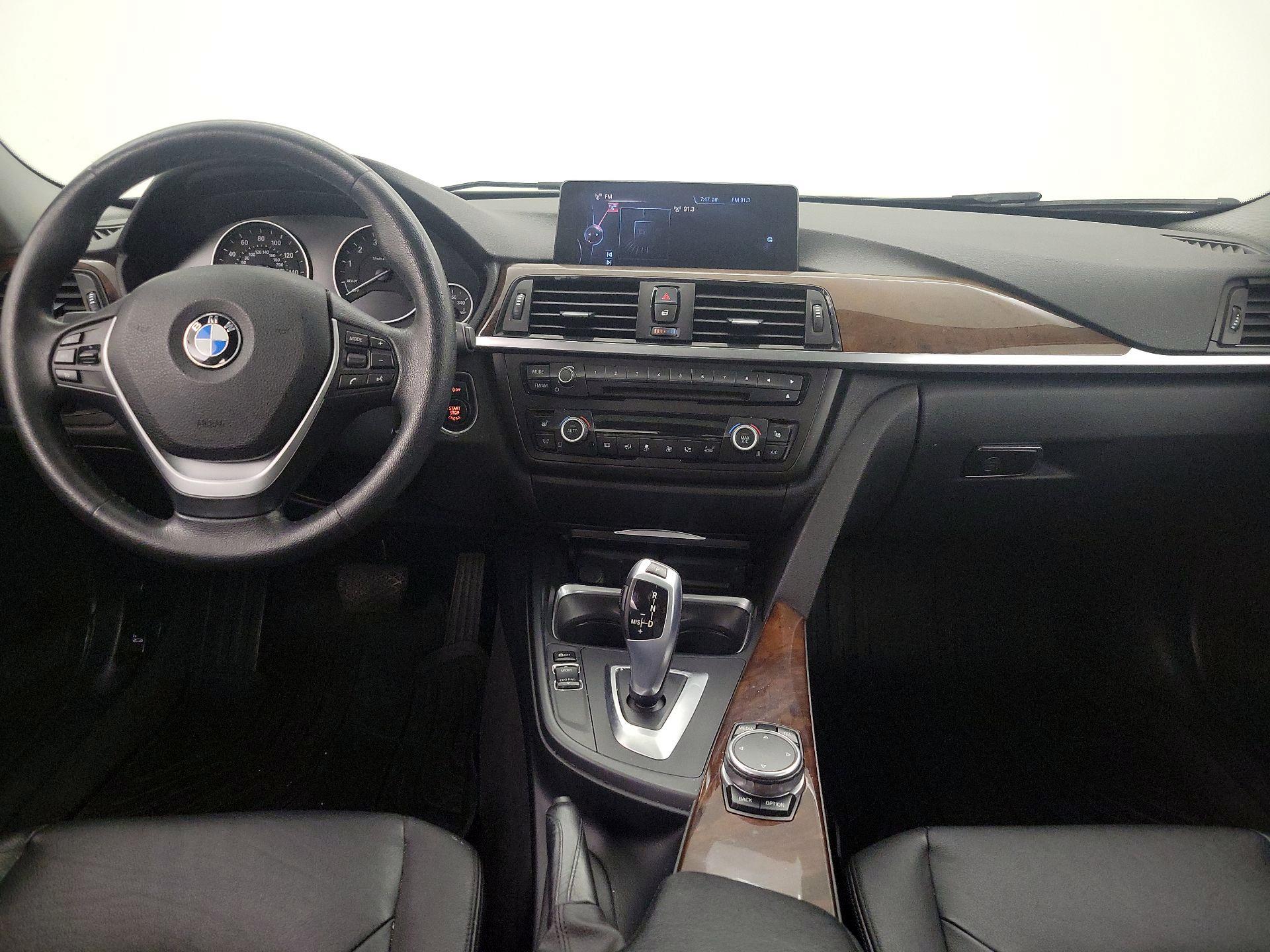 Thumbnail: 2015 BMW 3 Series - 9