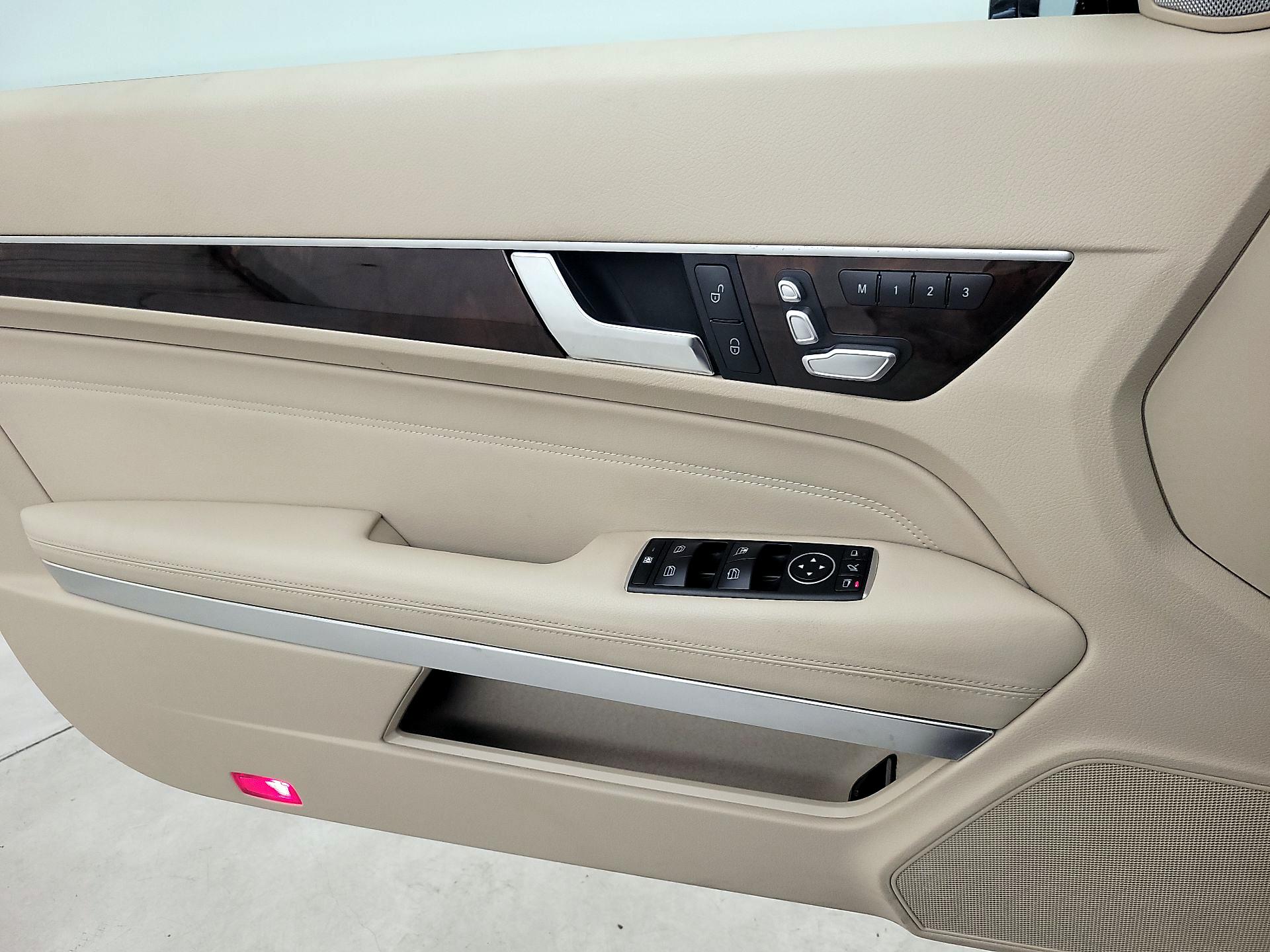 Thumbnail: 2015 Mercedes-Benz E-Class - 12