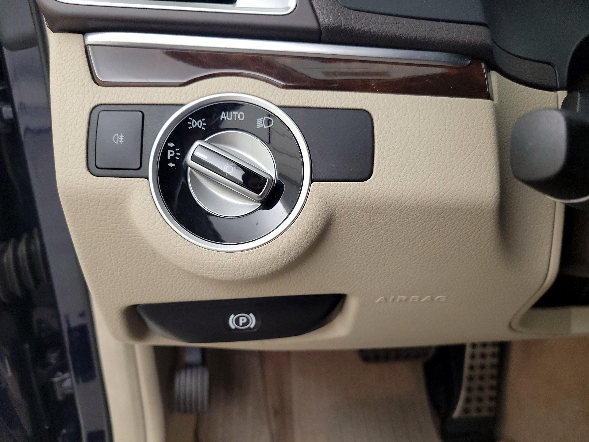 Thumbnail: 2015 Mercedes-Benz E-Class - 13
