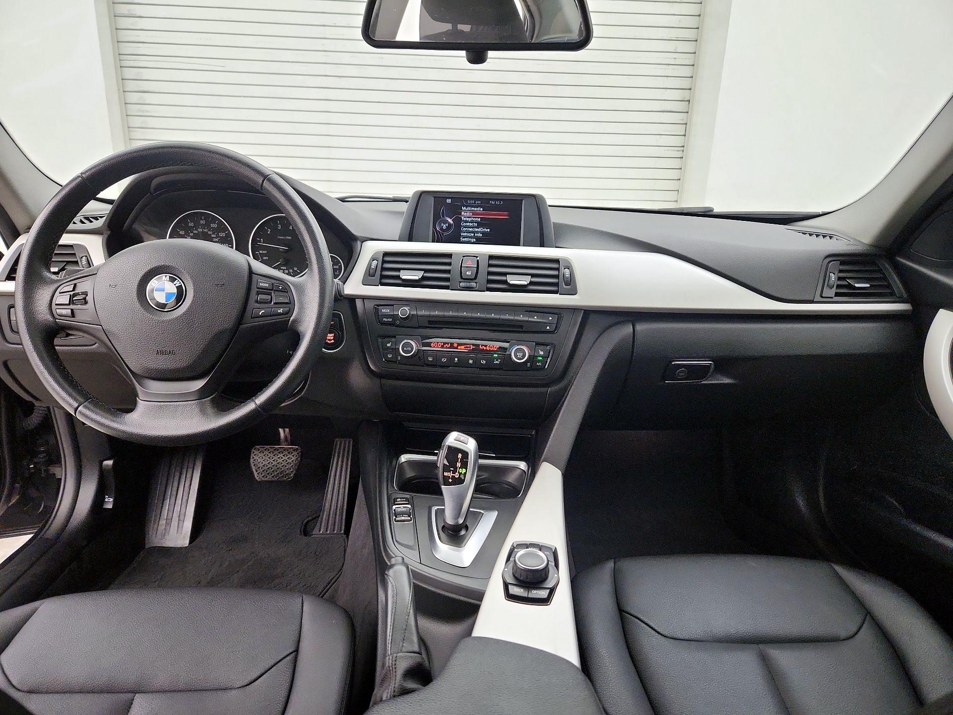Thumbnail: 2015 BMW 3 Series - 9