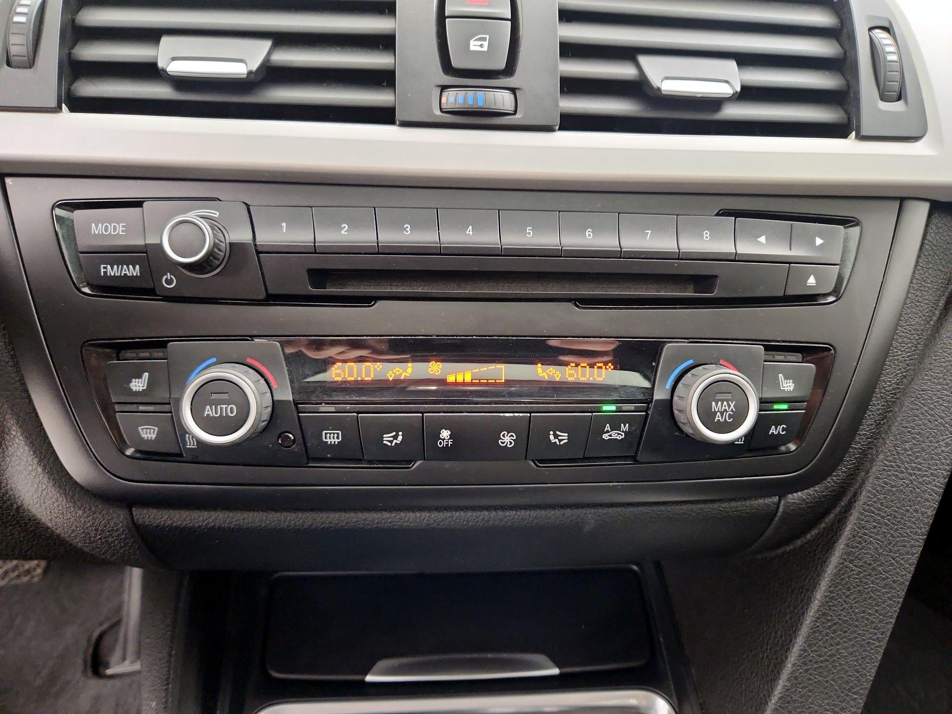 Thumbnail: 2015 BMW 3 Series - 15