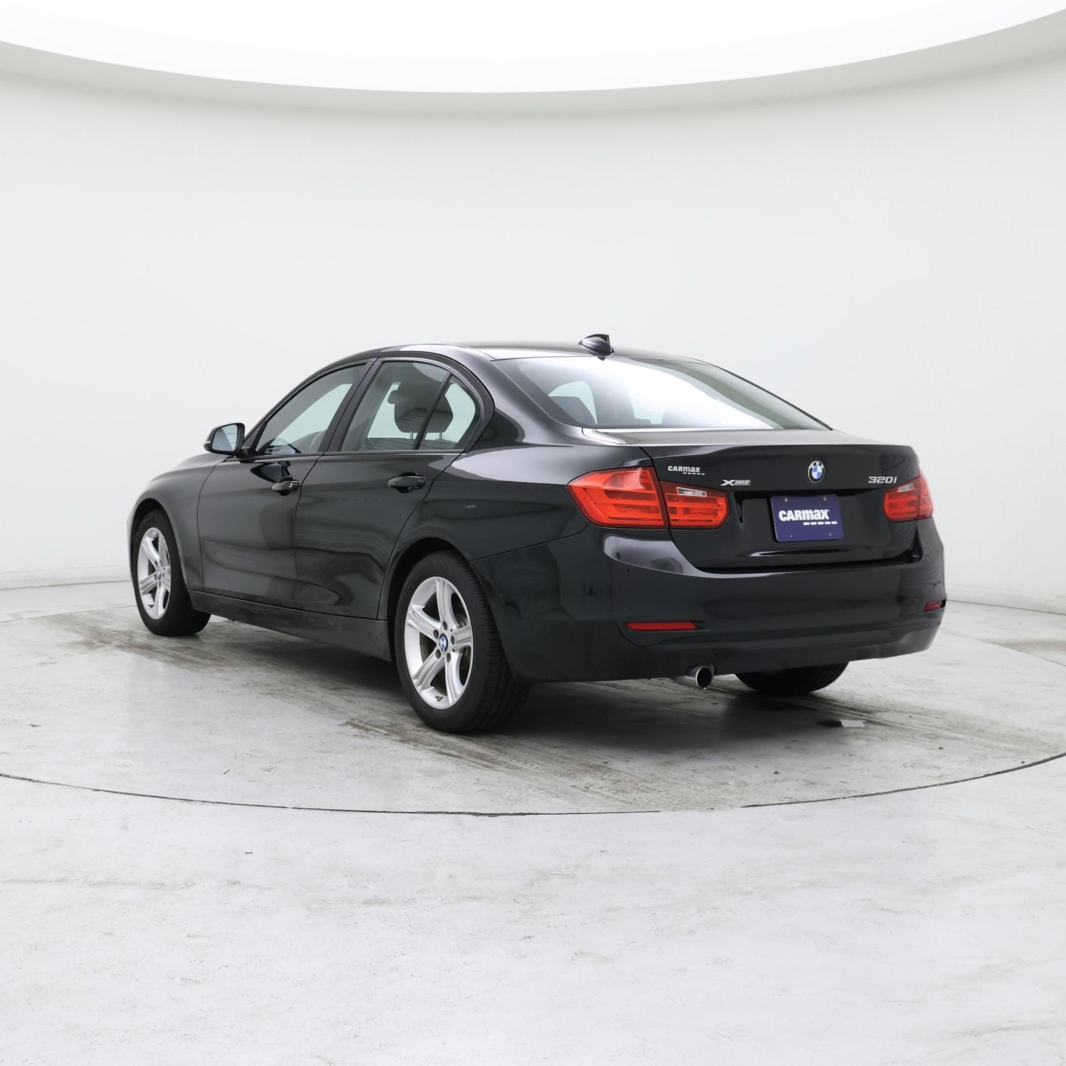 Thumbnail: 2015 BMW 3 Series - 2