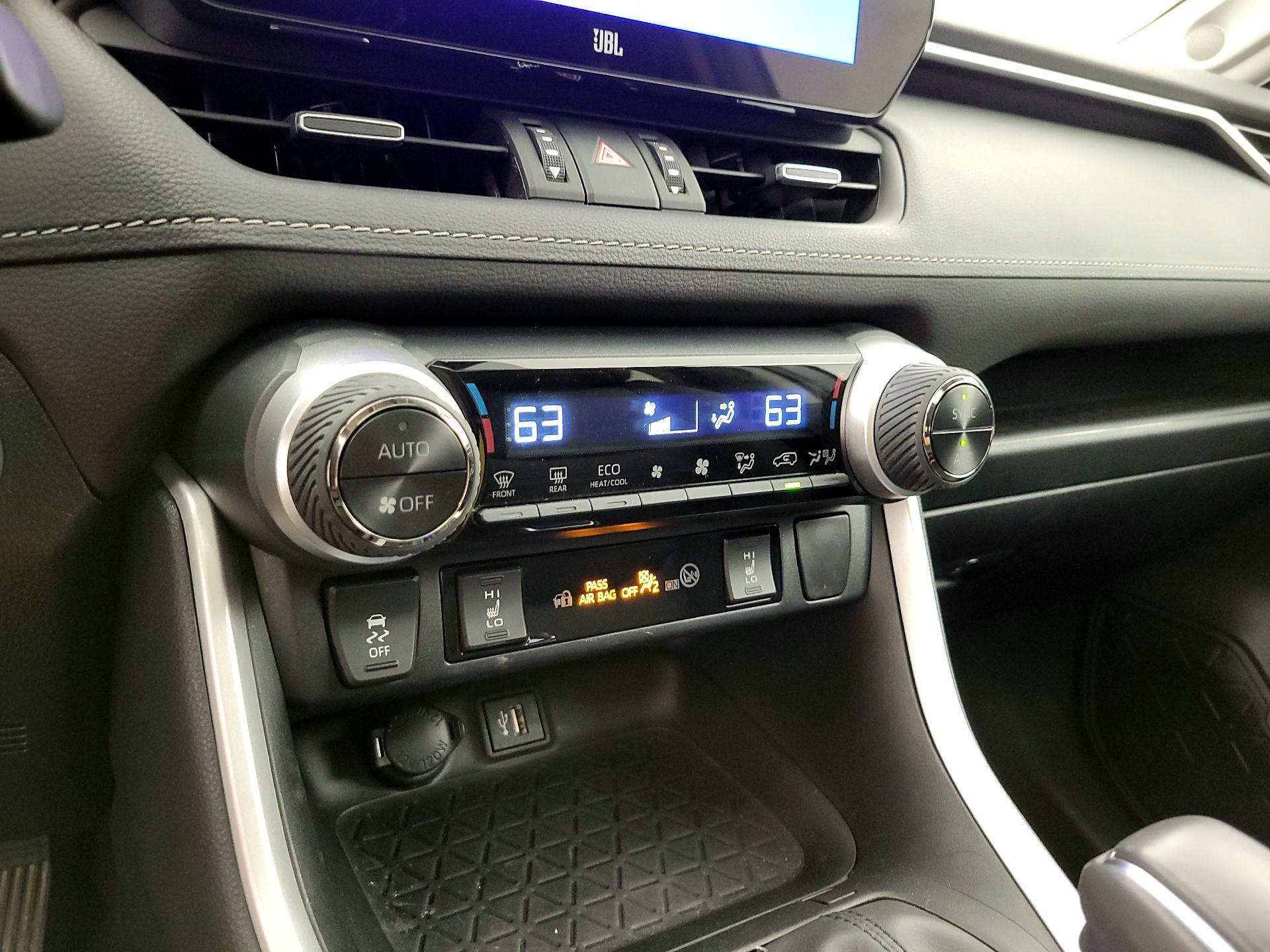 Thumbnail: 2023 Toyota RAV4 - 17