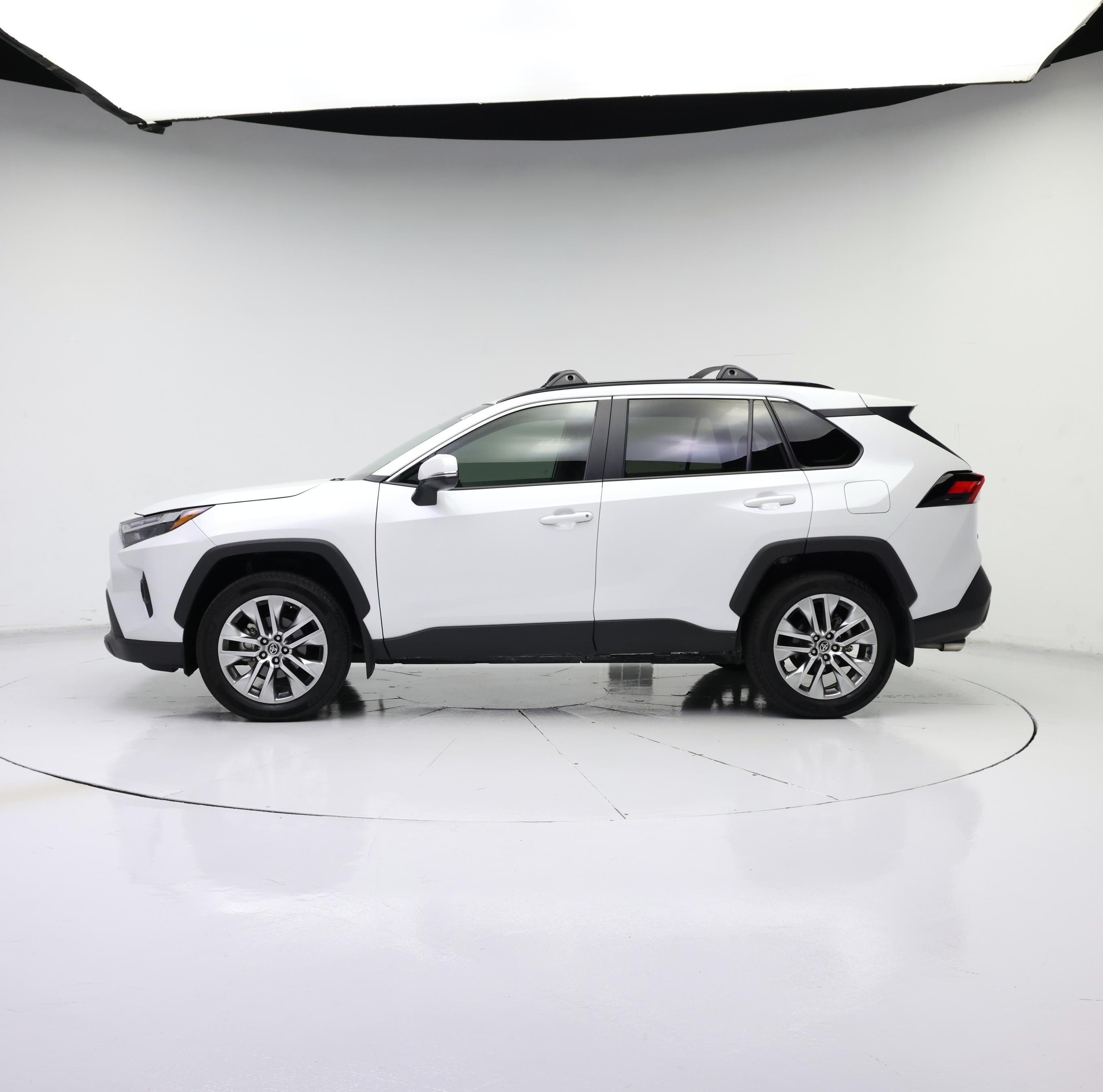 Thumbnail: 2025 Toyota RAV4 - 3