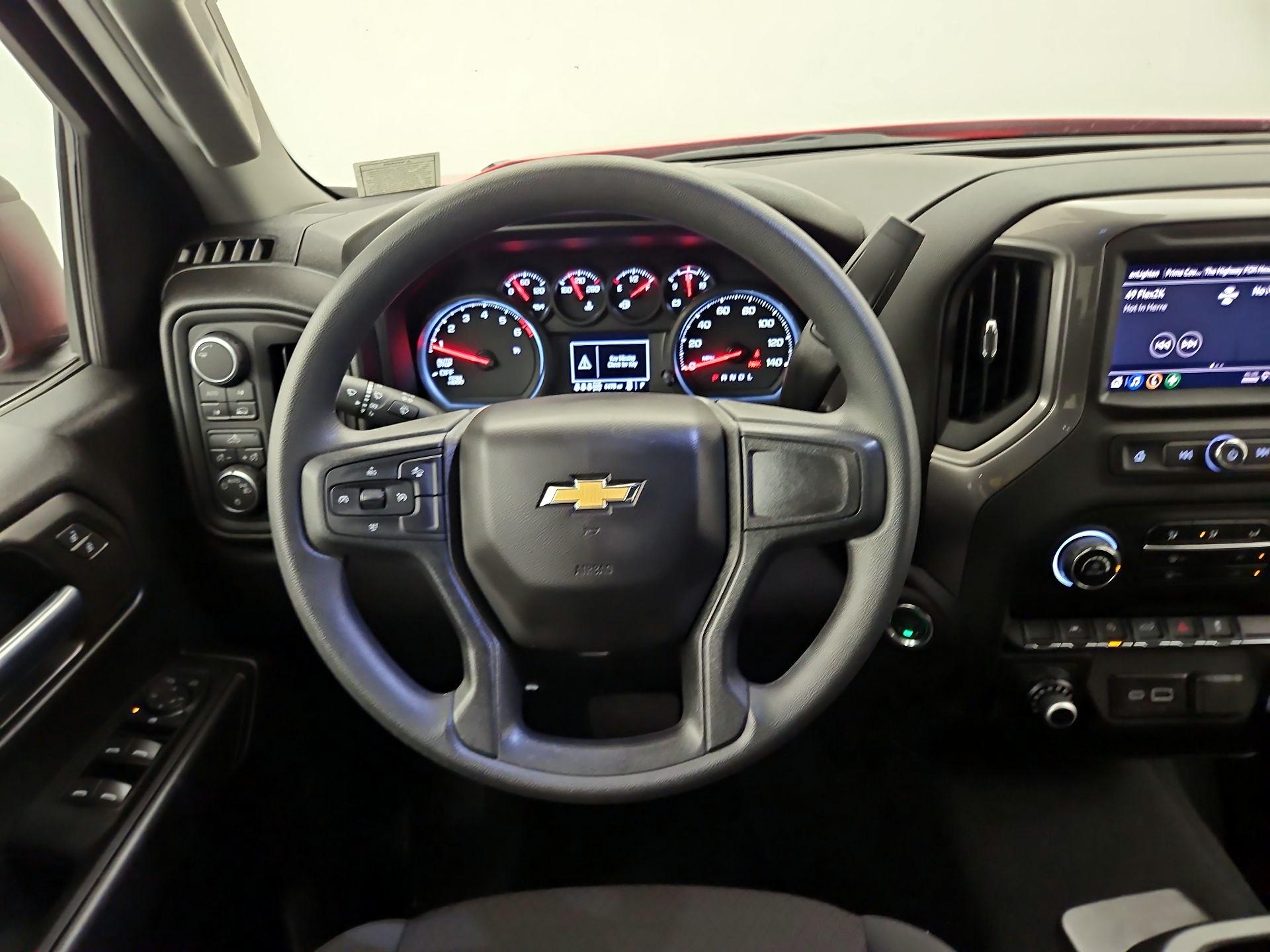 Thumbnail: 2026 Chevrolet Silverado 1500 - 10
