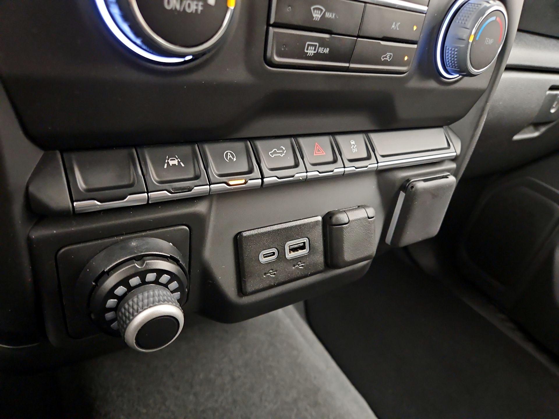 Thumbnail: 2026 Chevrolet Silverado 1500 - 18