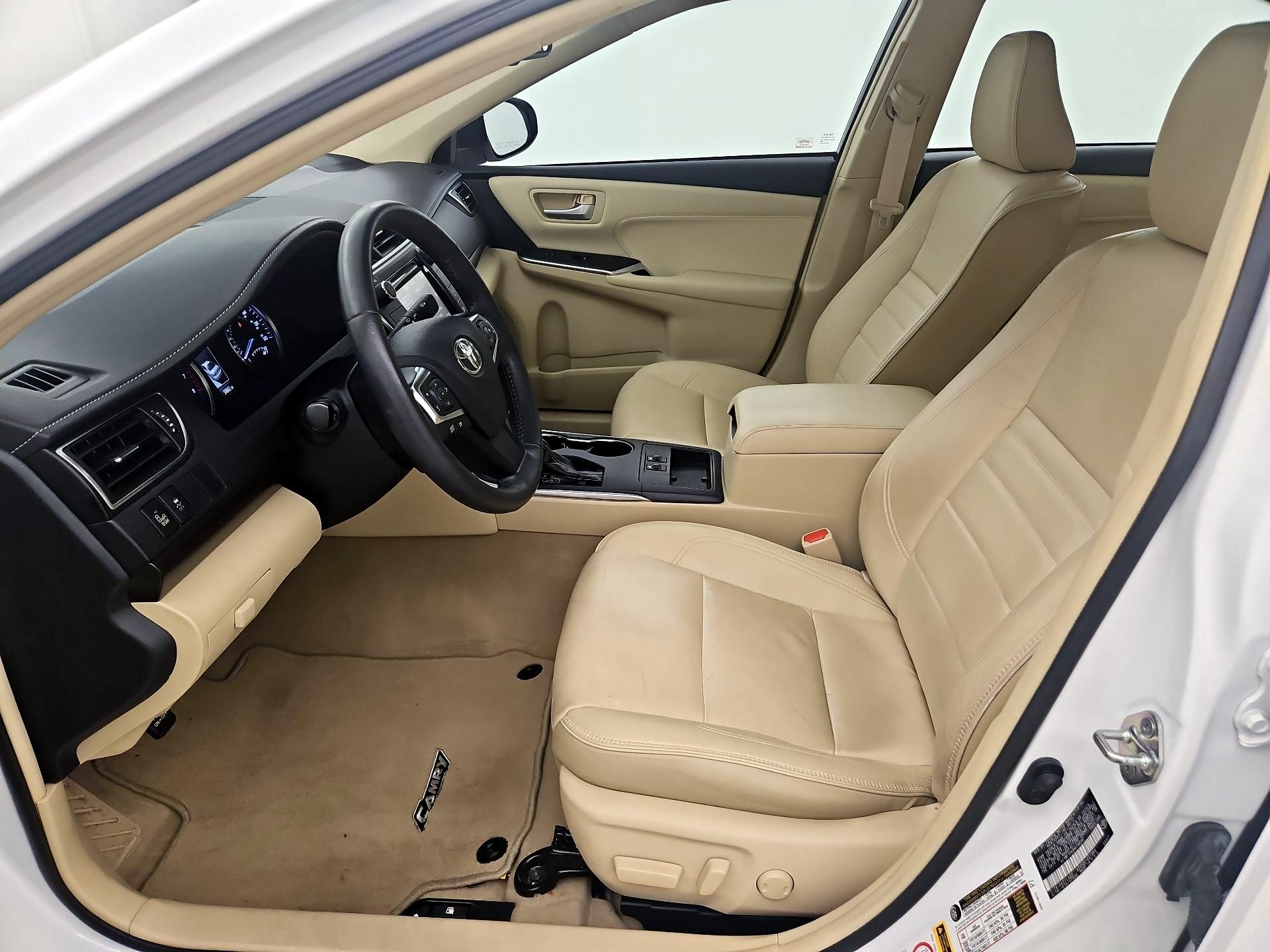 Thumbnail: 2017 Toyota Camry - 9