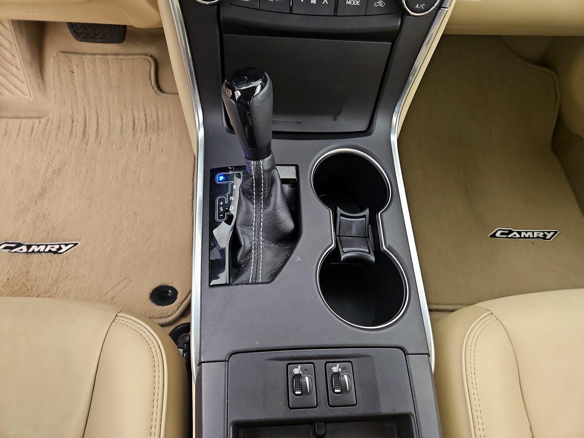 Thumbnail: 2017 Toyota Camry - 15