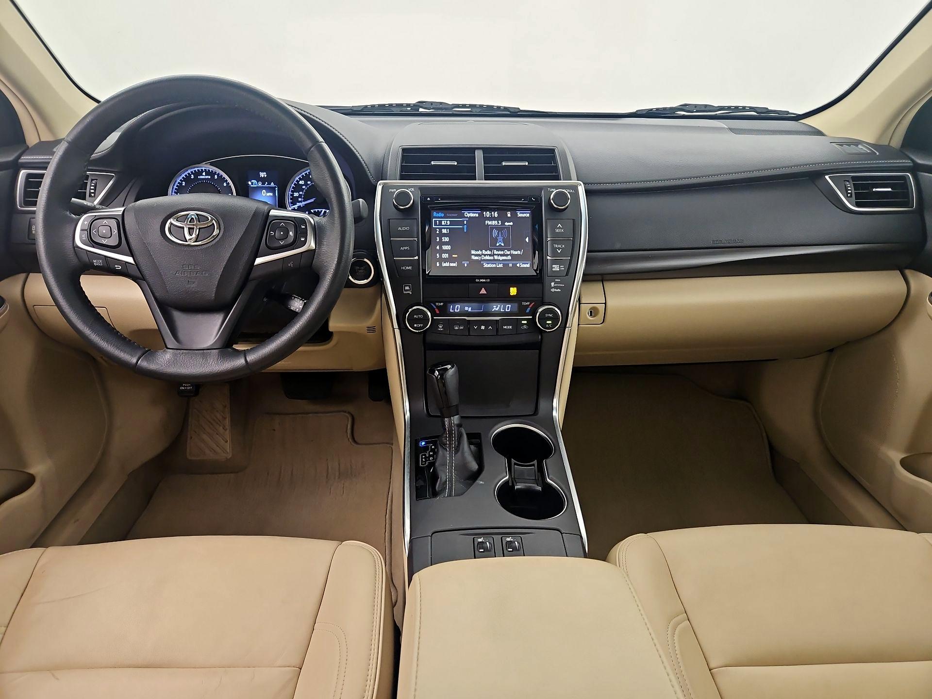 Thumbnail: 2017 Toyota Camry - 8