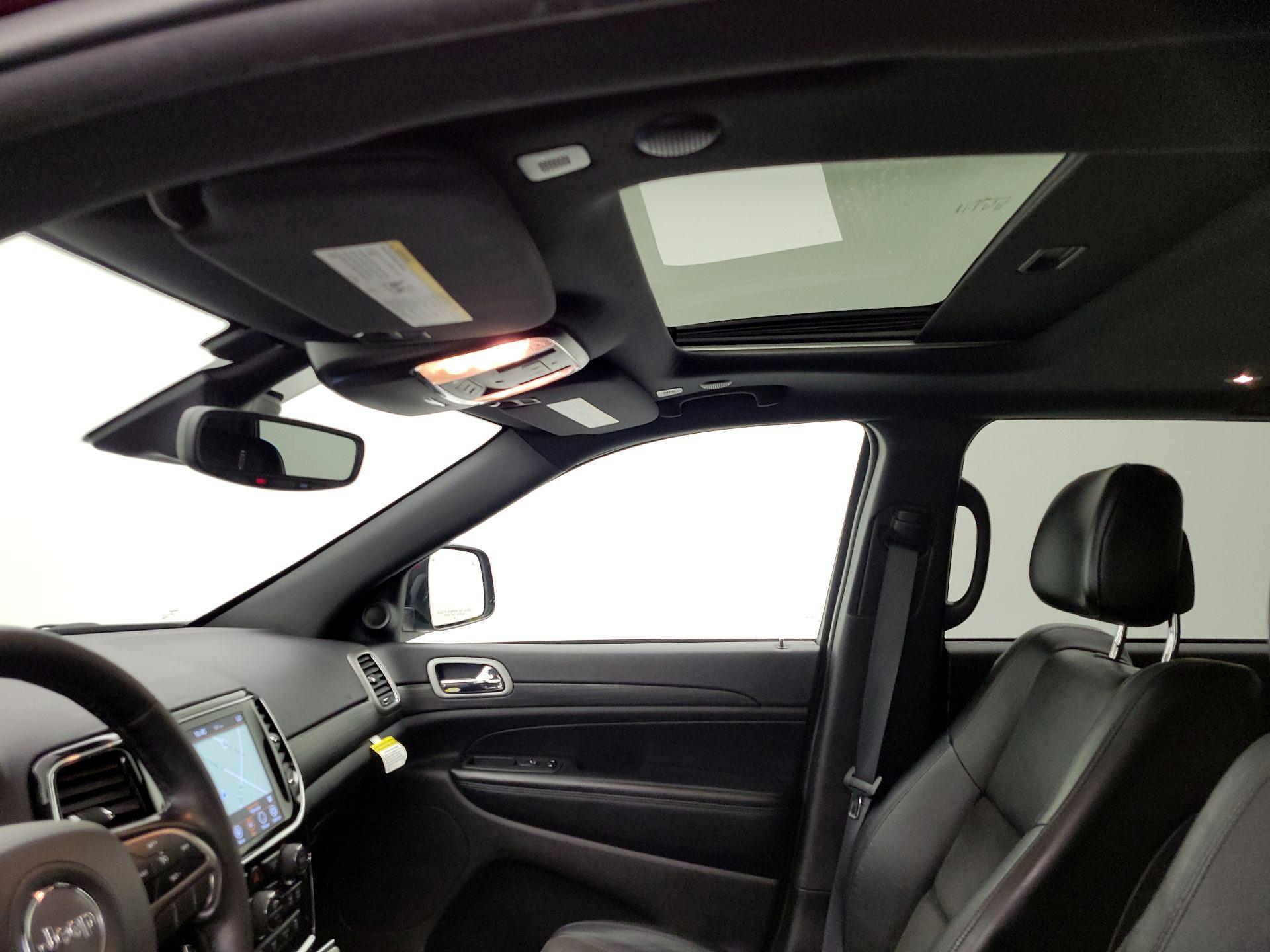 Thumbnail: 2021 Jeep Grand Cherokee - 20