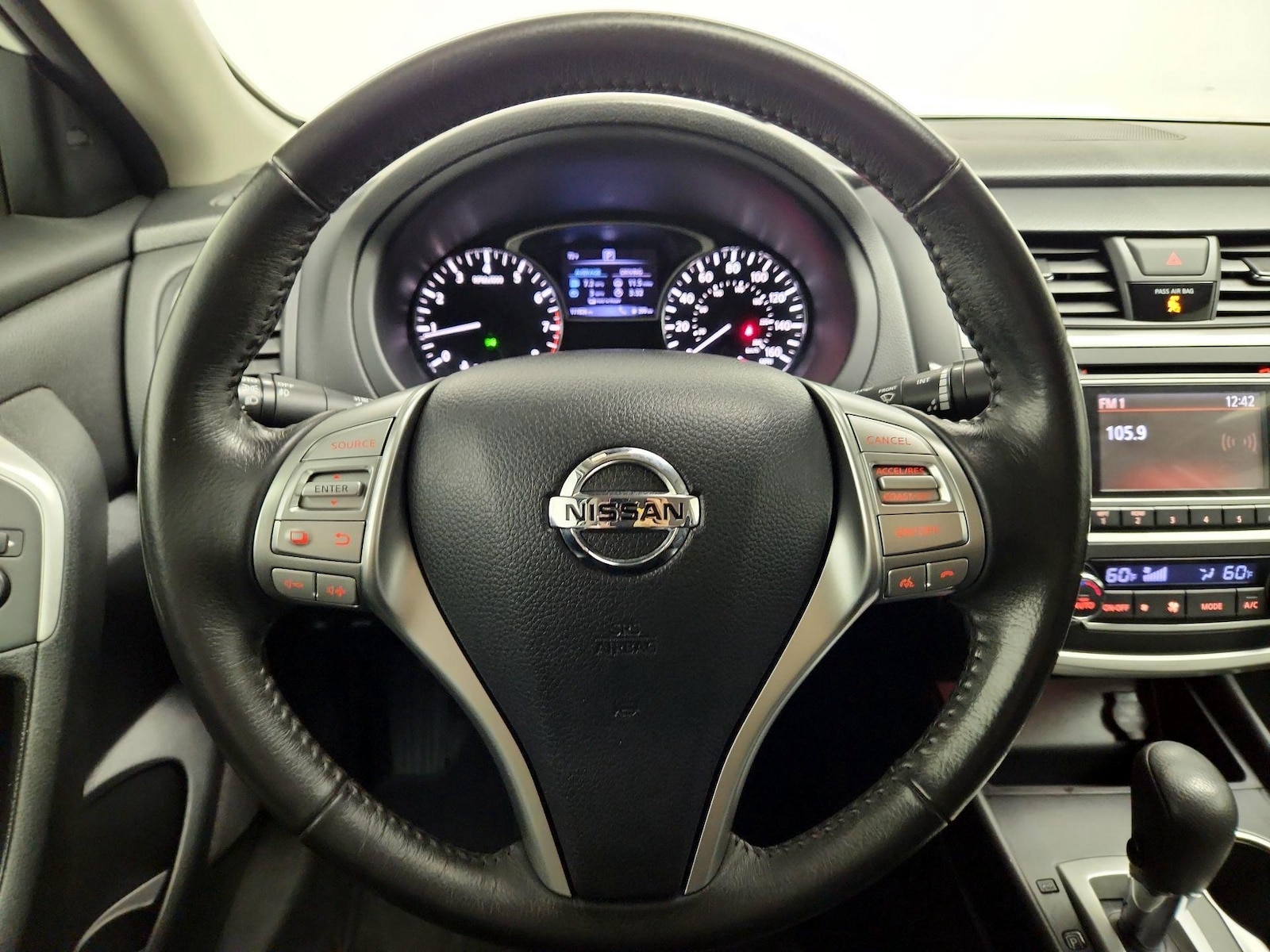 2017 Nissan Altima SV - Photo 11