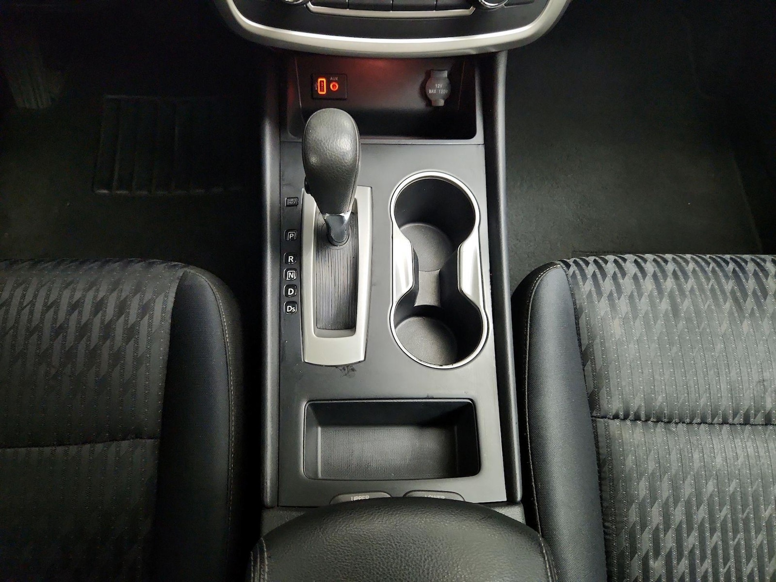 2017 Nissan Altima SV - Photo 18